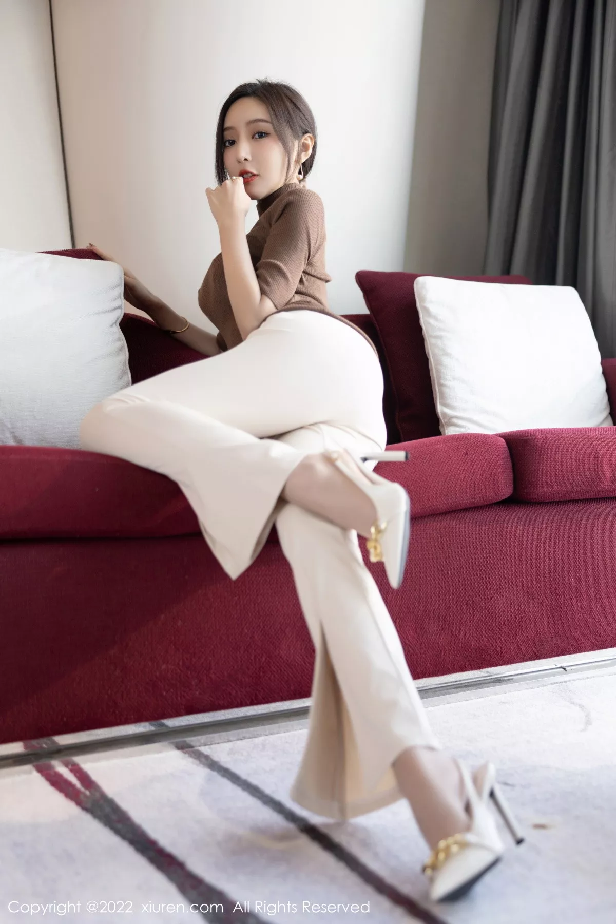 秀人集.com_[XiuRen秀人网]No.5978_女神王馨瑶yanni私房半脱露性感蓝色内衣配超薄无内肉丝诱惑写真81P