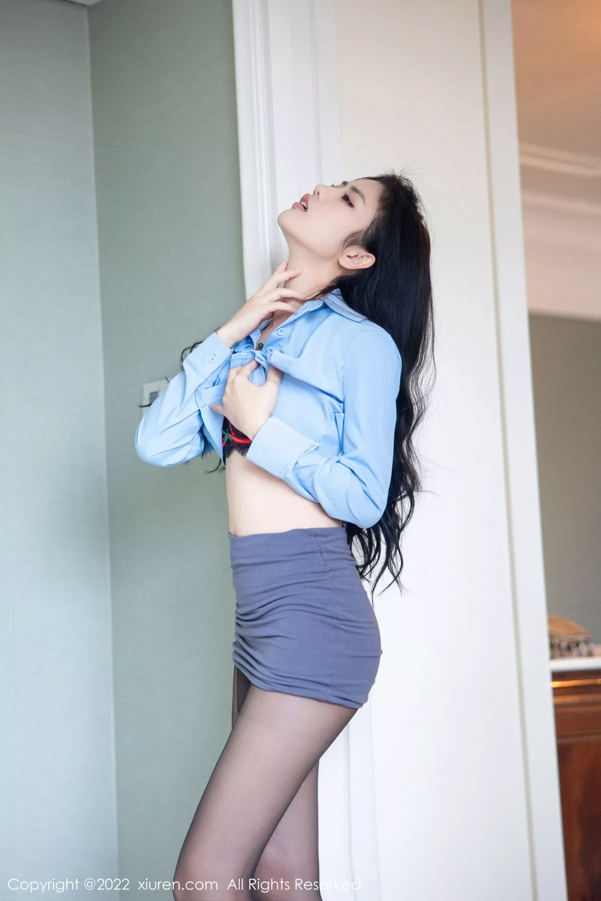 秀人集.com_[XiuRen秀人网]No.5982_新人浅浅Danny淡蓝T恤配灰色短裙露蕾丝内衣超薄黑丝诱惑写真88P