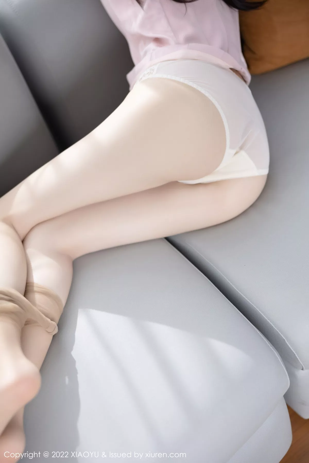 秀人集.com_[XiaoYu画语界]Vol.923_模特林星阑性感粉色露肩上衣配灰短裙露蕾丝内衣迷人诱惑写真83P