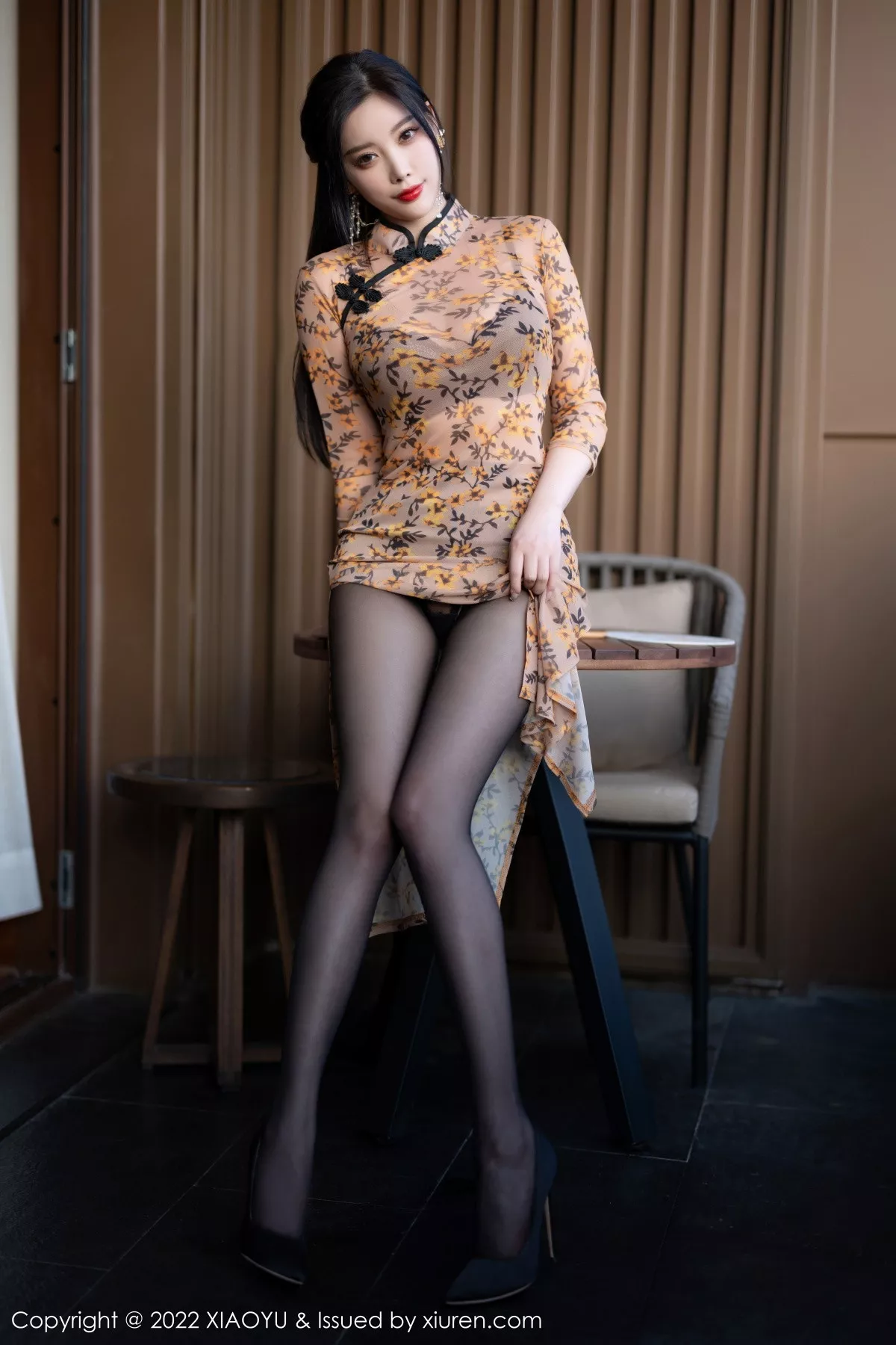 秀人集.com_[XiaoYu画语界]Vol.927_女神杨晨晨Yome脱轻透旗袍露黑色蕾丝内衣配开档黑丝诱惑写真88P