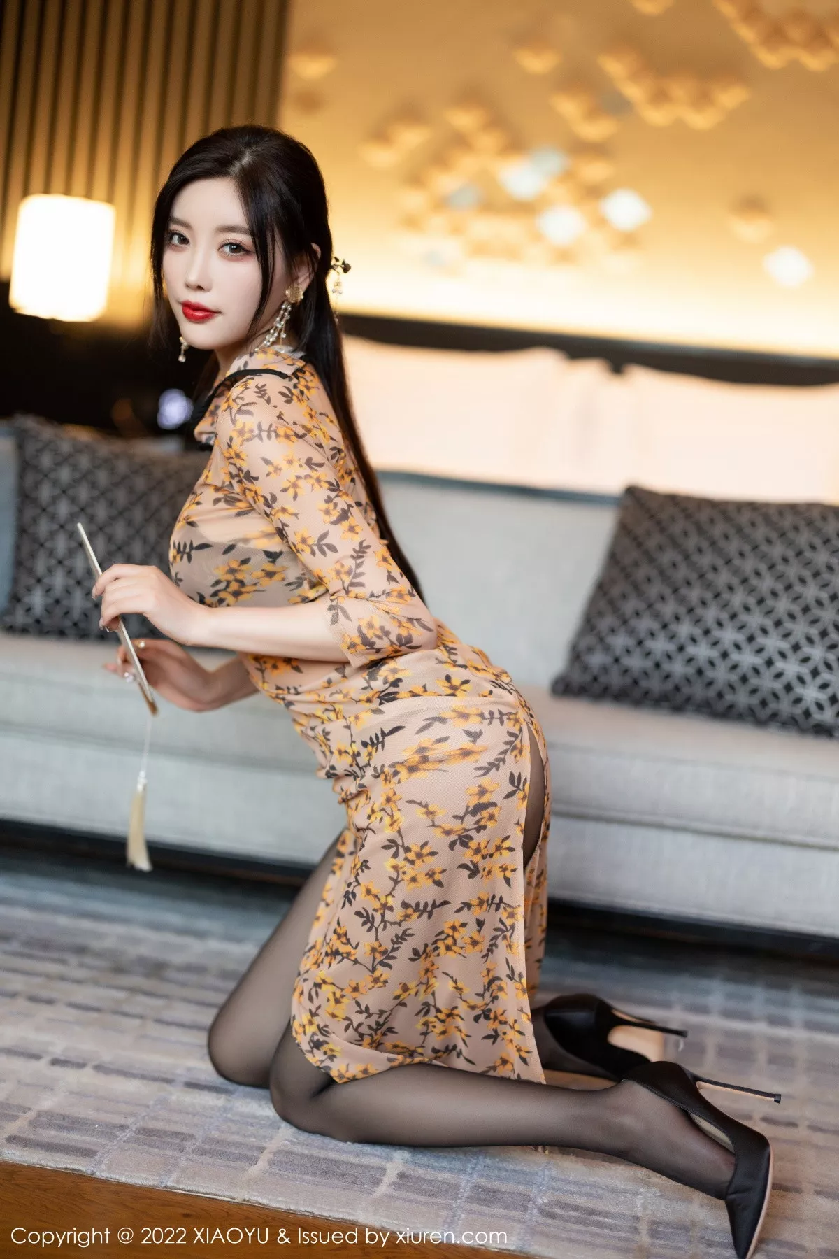 秀人集.com_[XiaoYu画语界]Vol.927_女神杨晨晨Yome脱轻透旗袍露黑色蕾丝内衣配开档黑丝诱惑写真88P