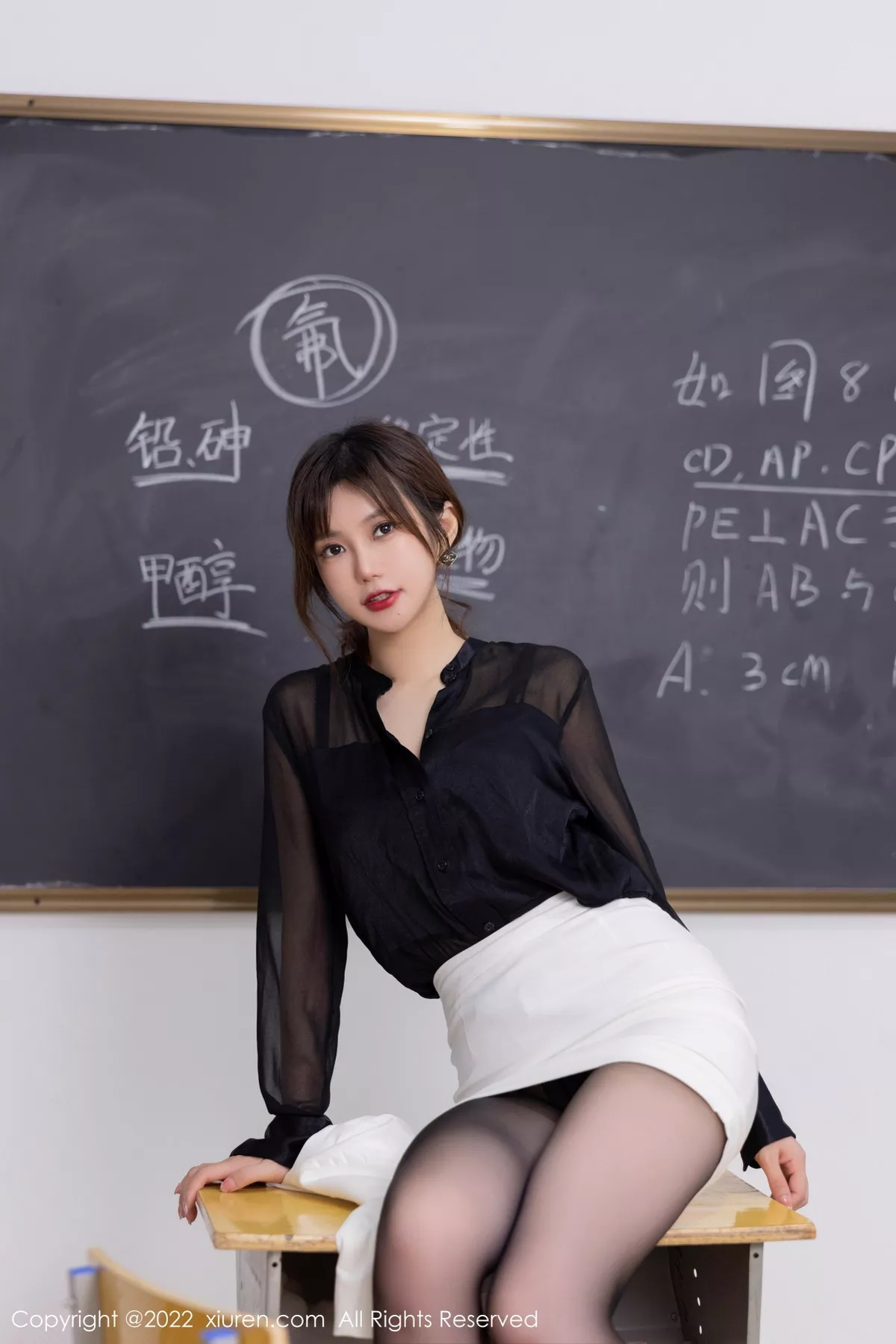 秀人集.com_[XiuRen秀人网]No.6008_女神绮里嘉ula教室角色扮演半脱白色制服露蕾丝边内衣诱惑写真87P