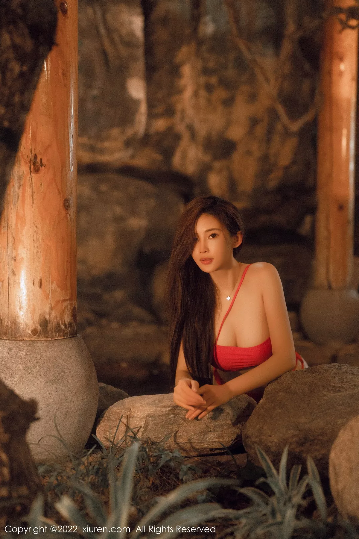 秀人集.com_[XiuRen秀人网]No.6014_女神Carol周妍希温泉场景性感红色比基尼秀丰满身材诱惑写真58P