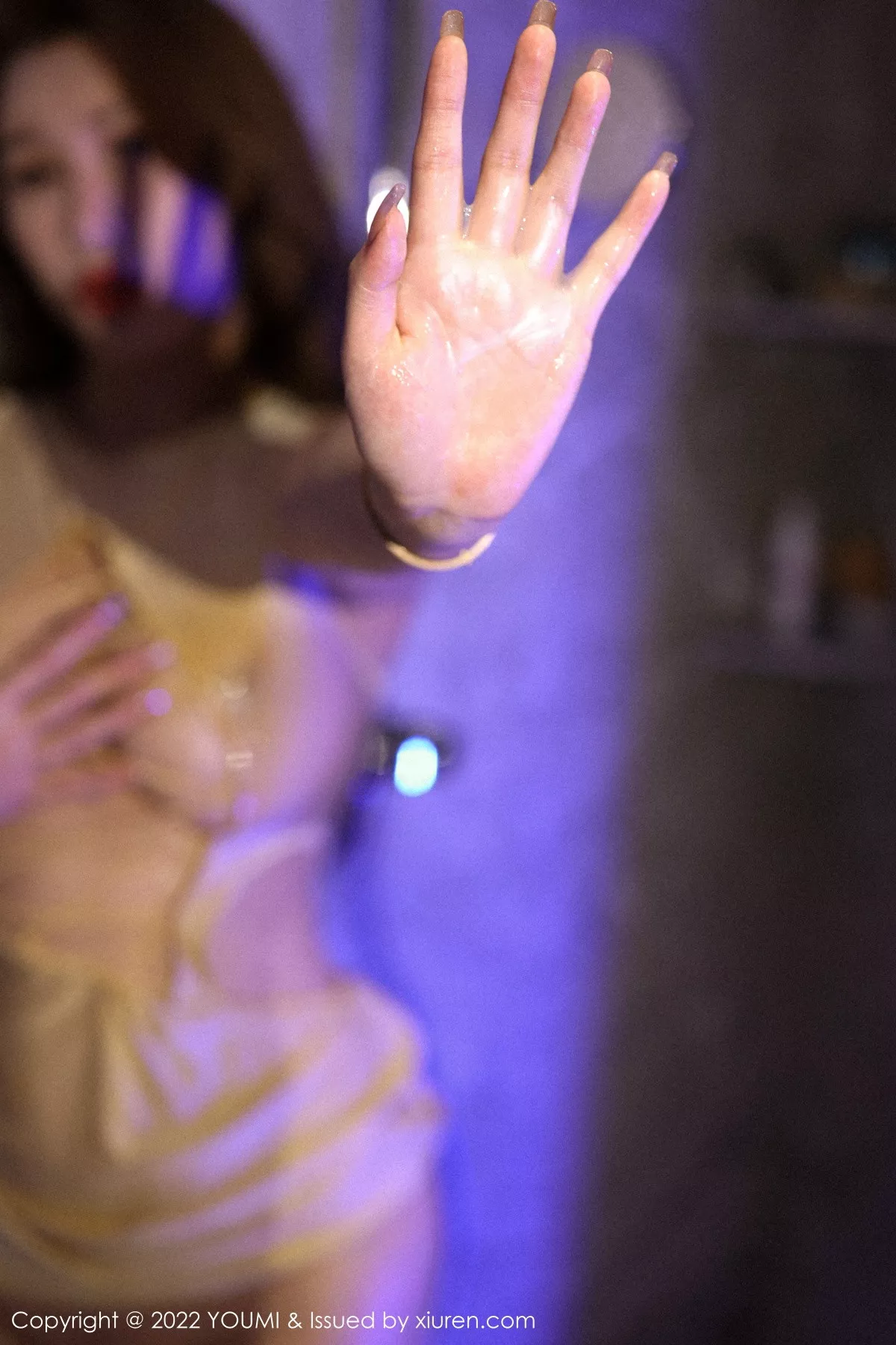 秀人集.com_[YouMi尤蜜荟]Vol.880_女神尤妮丝Egg私房浴室淡黄色连衣短裙湿身秀丰满身材诱惑写真70P