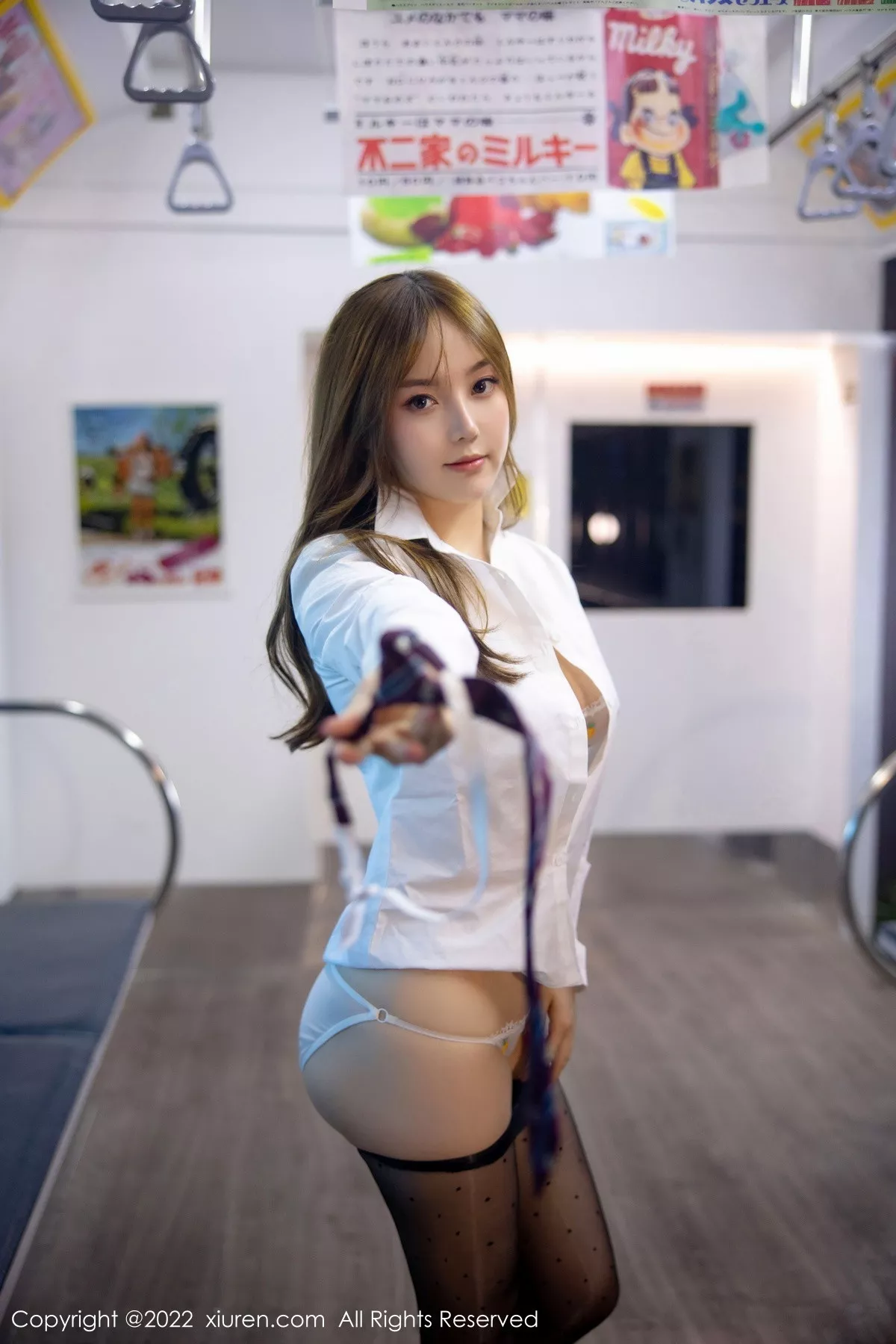 秀人集.com_[XiuRen秀人网]No.5899_模特豆瓣酱电车场景性感白T露浅色内衣配超薄黑丝丰满诱惑写真89P