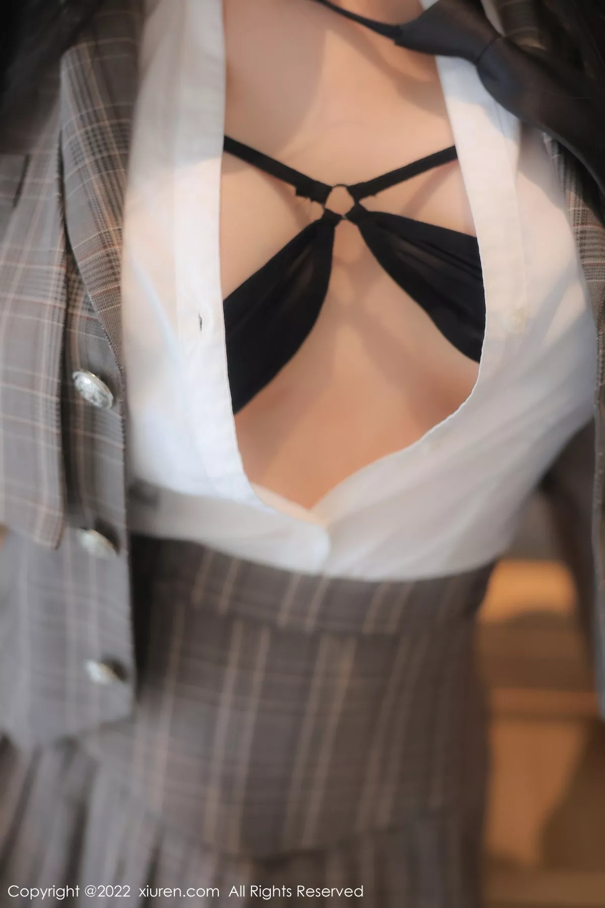 秀人集.com_[XiuRen秀人网]No.5902_模特田冰冰私房脱性感制服露黑色情趣内衣秀丰满身材诱惑写真79P