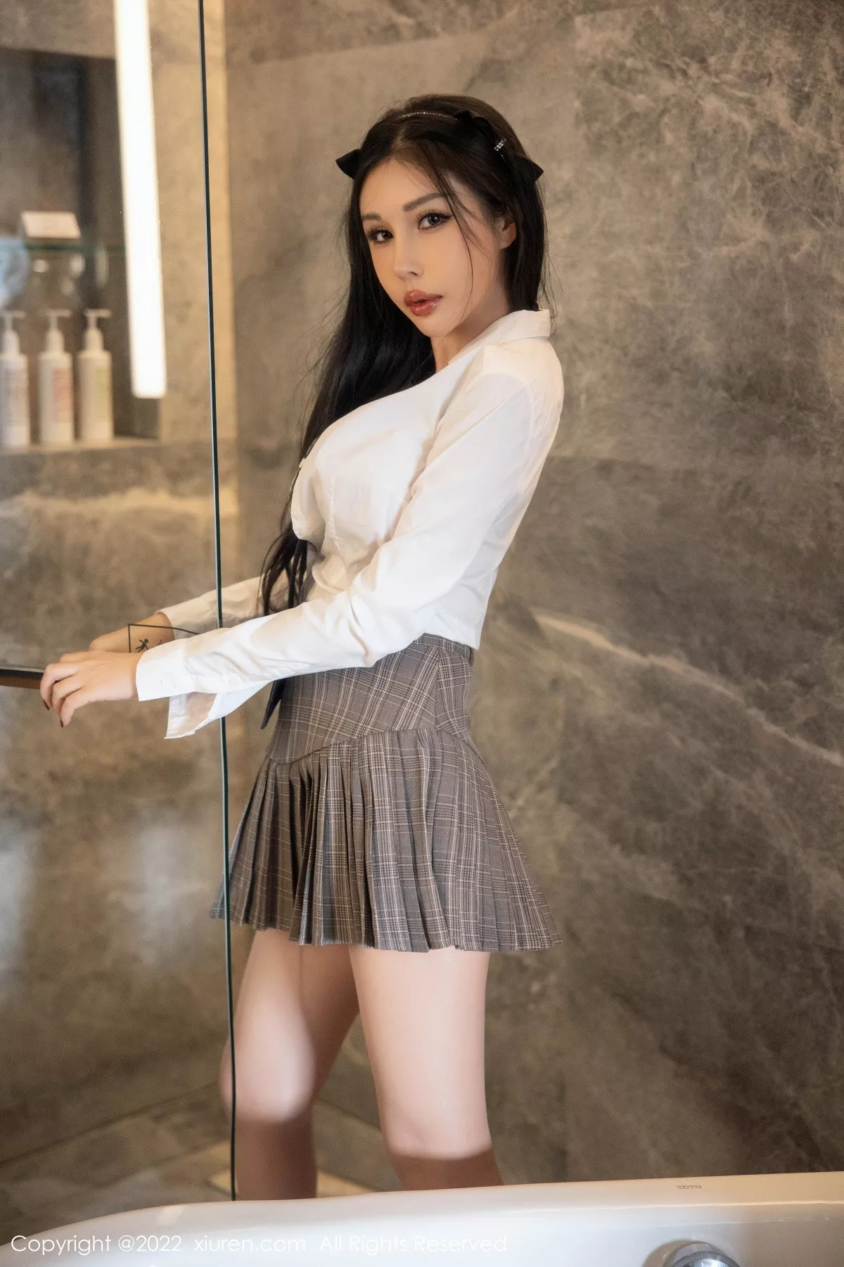 秀人集.com_[XiuRen秀人网]No.5902_模特田冰冰私房脱性感制服露黑色情趣内衣秀丰满身材诱惑写真79P