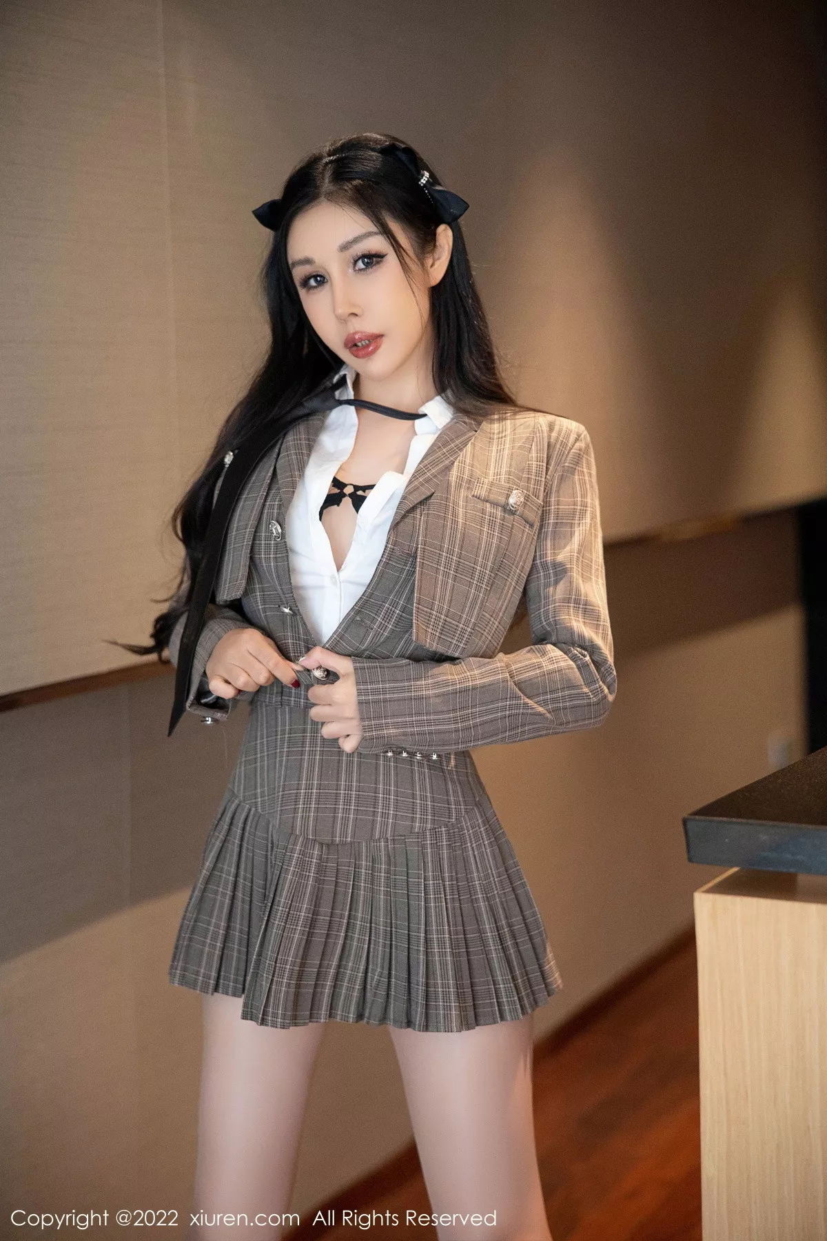 秀人集.com_[XiuRen秀人网]No.5902_模特田冰冰私房脱性感制服露黑色情趣内衣秀丰满身材诱惑写真79P