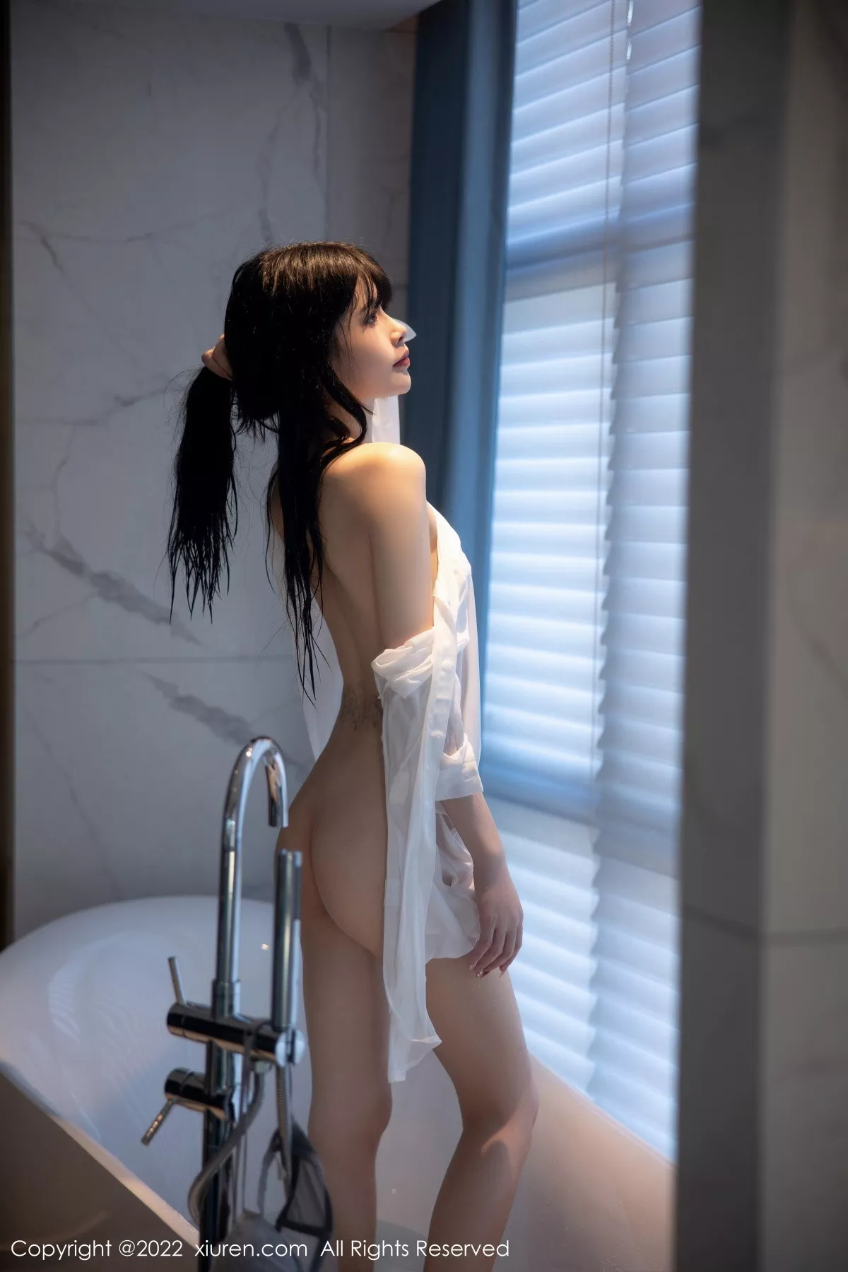 秀人集.com_[XiuRen秀人网]No.5909_模特77qiqi私房浴室脱性感白T露浅蓝色蕾丝内衣迷人诱惑写真85P