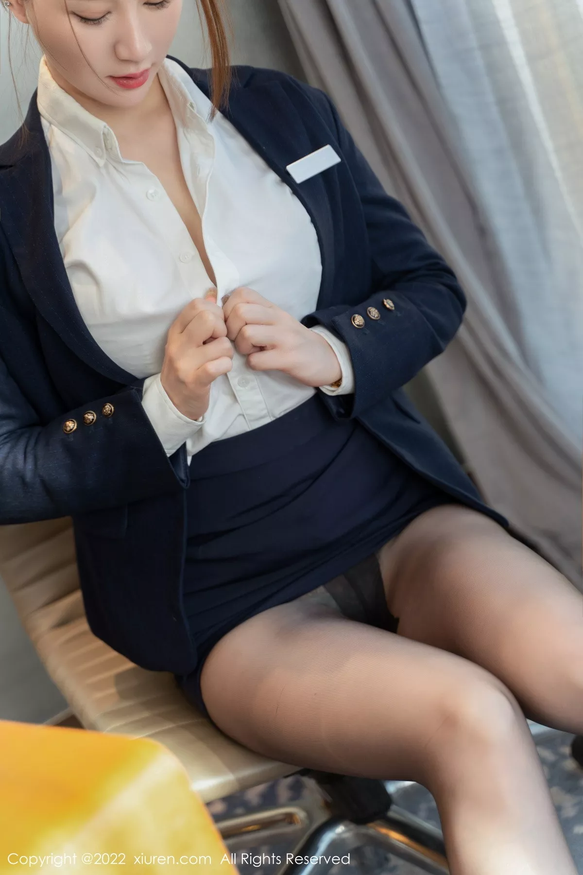 秀人集.com_[XiuRen秀人网]No.5918_模特顾乔楠Cora脱蓝色制服露性感内衣配超薄无内黑丝诱惑写真72P