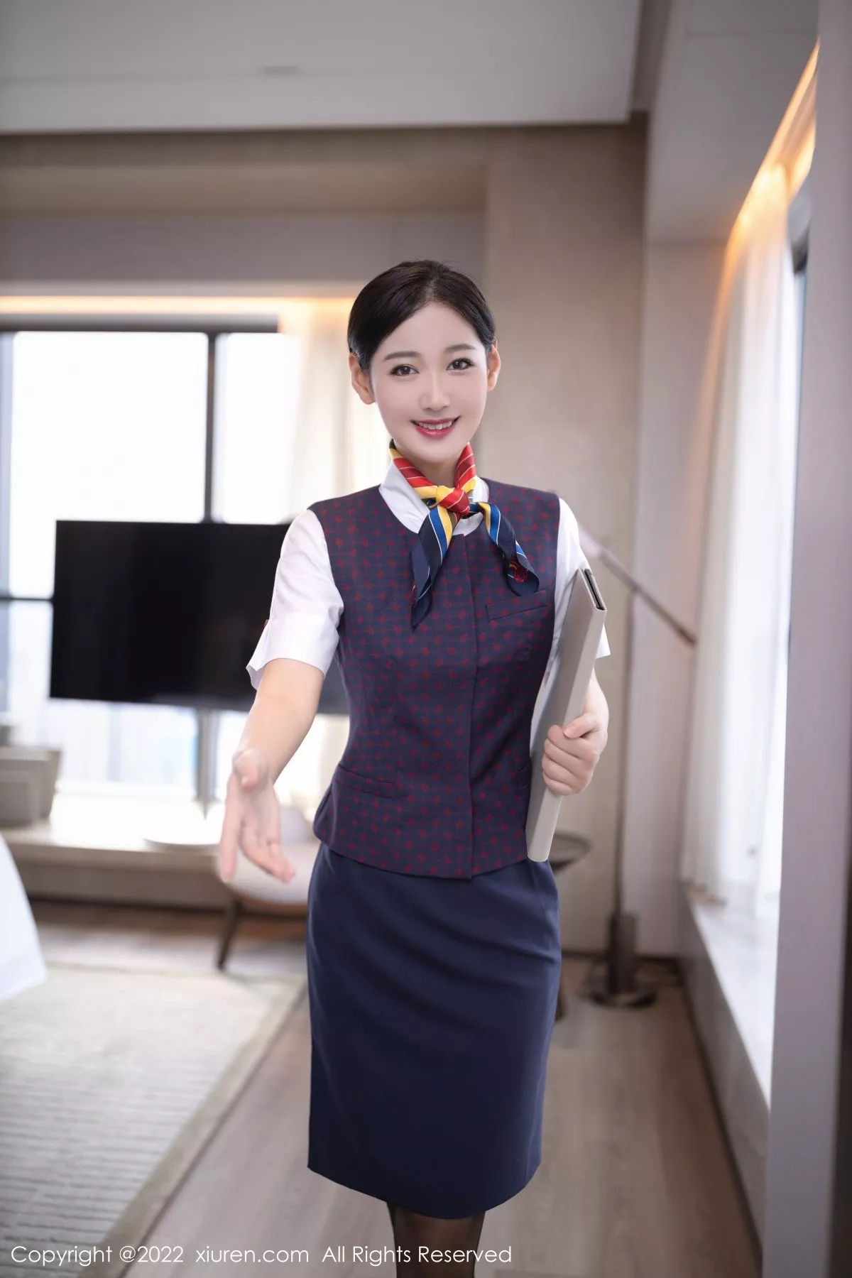 秀人集.com_[XiuRen秀人网]No.5922_模特唐安琪北京旅拍国航空姐角色半脱制服露蕾丝内衣诱惑写真79P