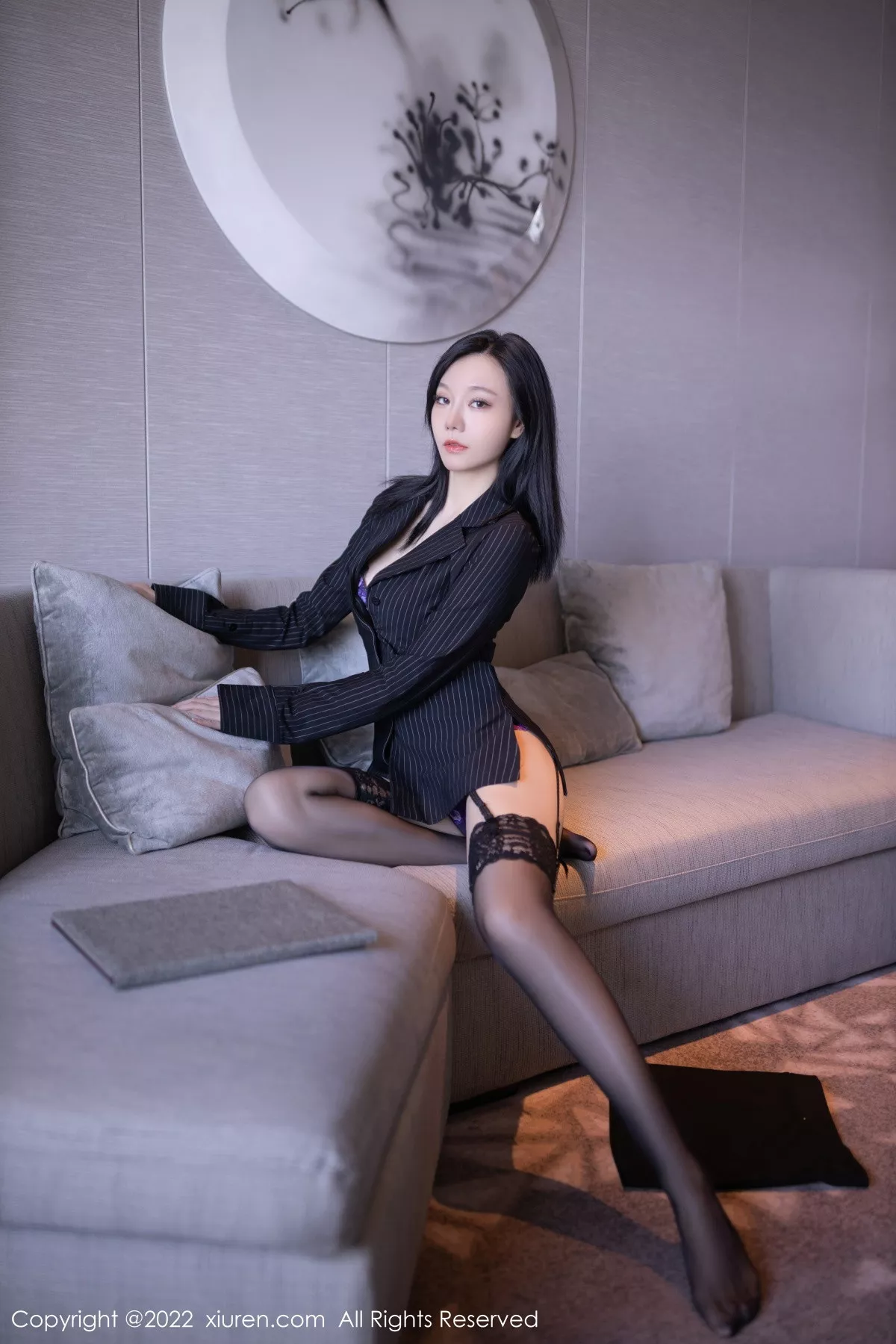 秀人集.com_[XiuRen秀人网]No.5928_模特安然anran半脱西服上衣露性感紫色内衣配蕾丝吊袜诱惑写真80P