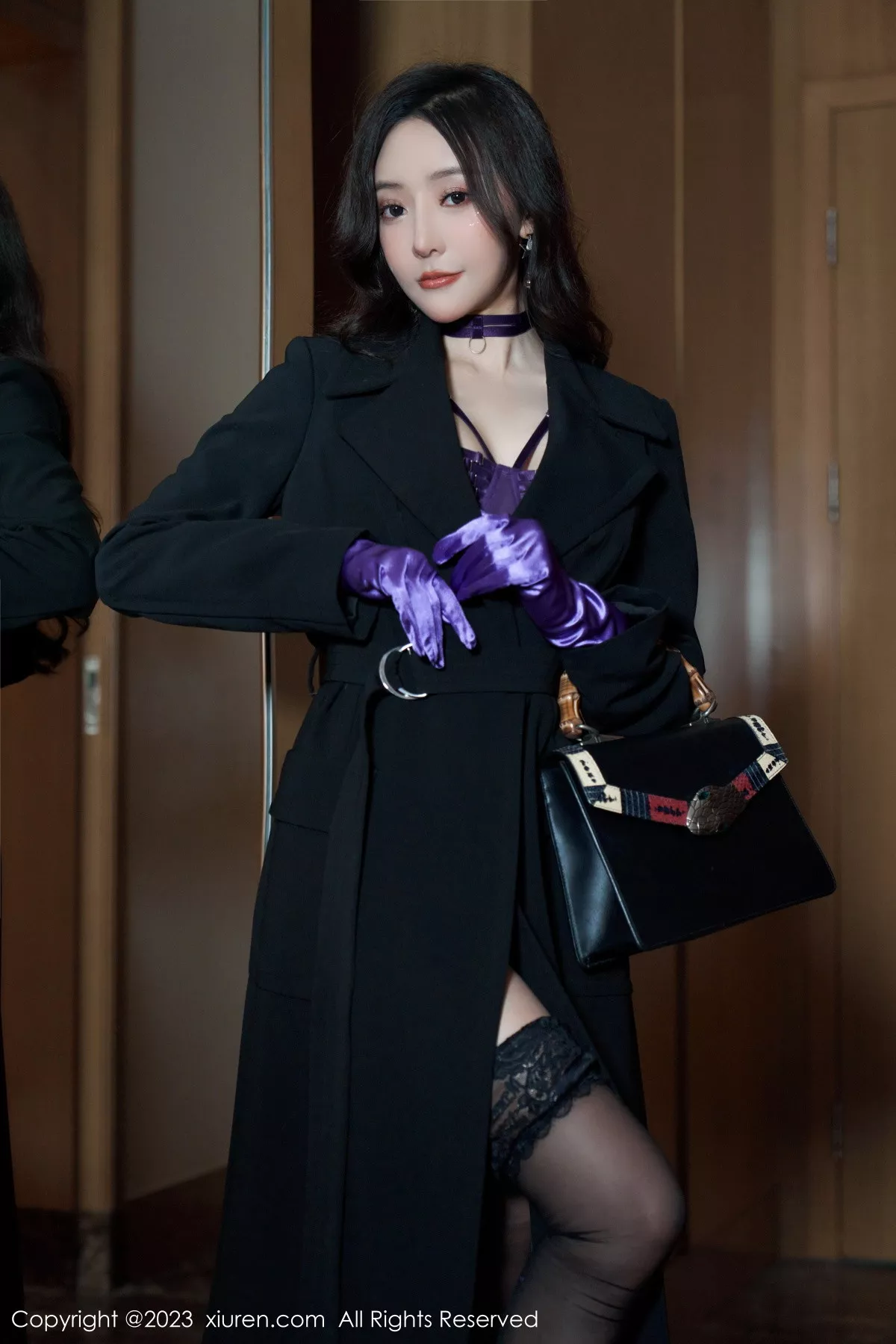 秀人集.com_[XiuRen秀人网]No.6078_女神王馨瑶yanni脱黑色外衣露紫色情趣内衣秀完美身材诱惑写真76P