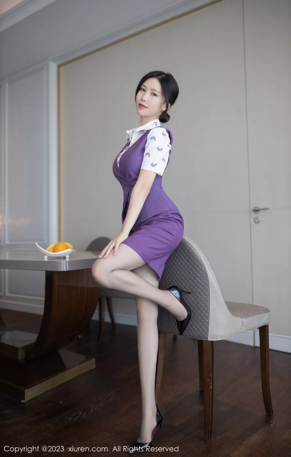 秀人集.com_[XiuRen秀人网]No.6084_模特利世脱空姐制服露紫色内衣配超薄黑丝秀曼妙身姿诱惑写真78P