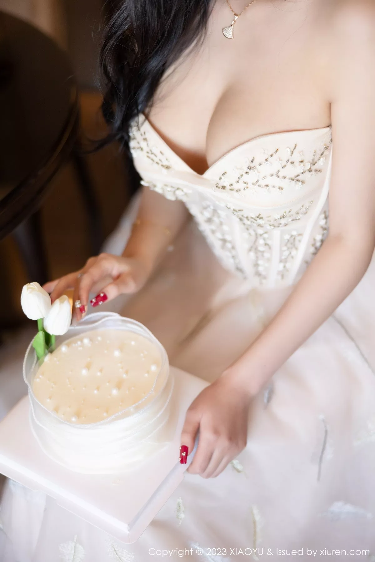 秀人集.com_[XiaoYu画语界]Vol.941_女神杨晨晨Yome生日主题脱连衣长裙露火辣身材极致诱惑写真120P