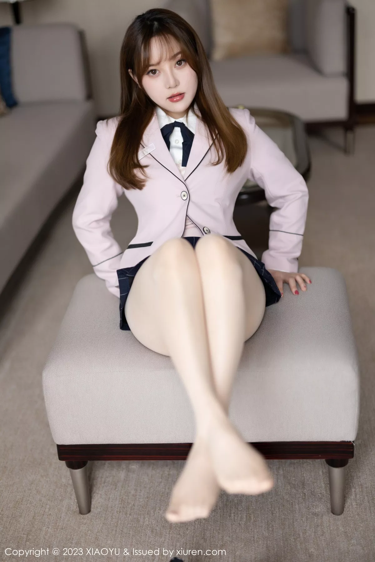 秀人集.com_[XiaoYu画语界]Vol.943_模特豆瓣酱半脱露性感白T配超薄无内肉丝秀丰满身材诱惑写真84P