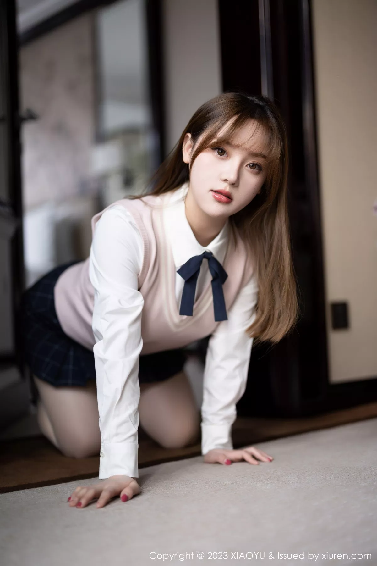 秀人集.com_[XiaoYu画语界]Vol.943_模特豆瓣酱半脱露性感白T配超薄无内肉丝秀丰满身材诱惑写真84P