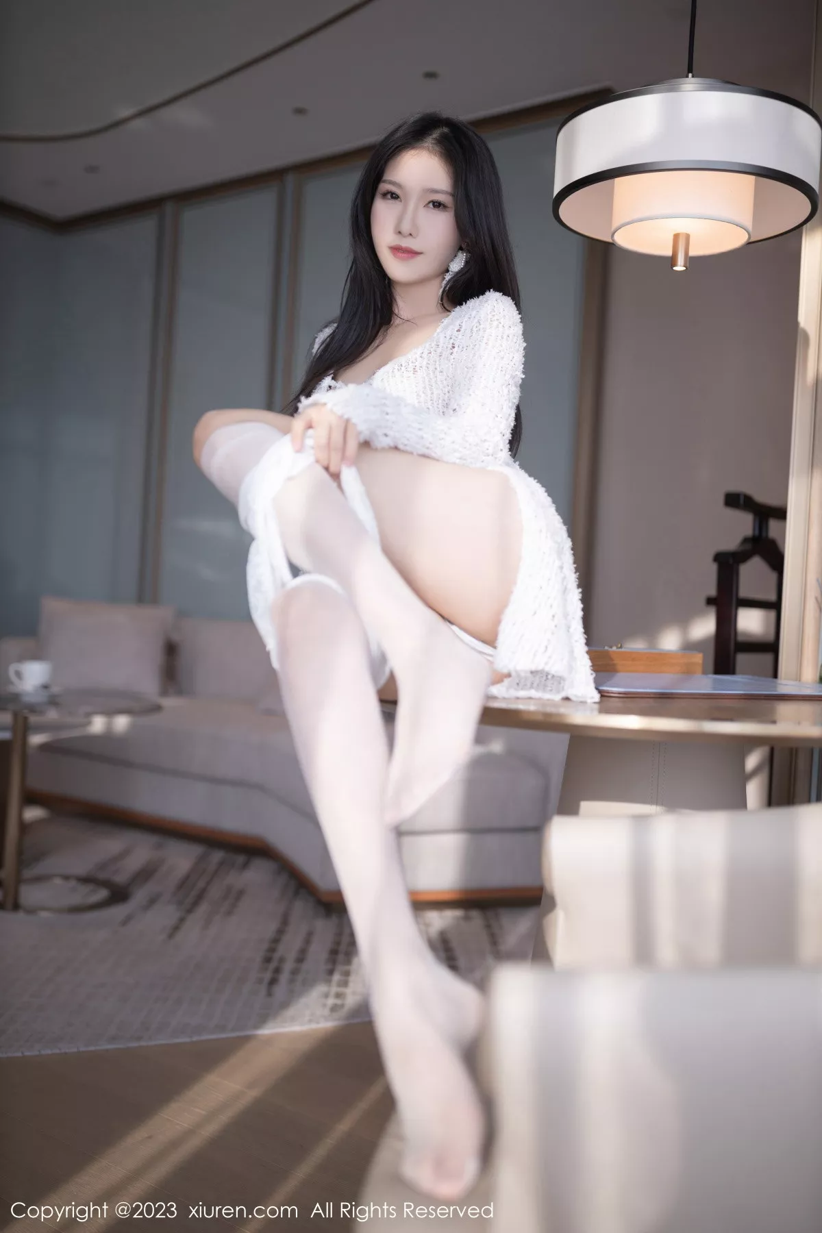 秀人集.com_[XiuRen秀人网]No.6119_模特利世女友角色白色缕空毛线配白丝吊袜秀曼妙身姿诱惑写真81P