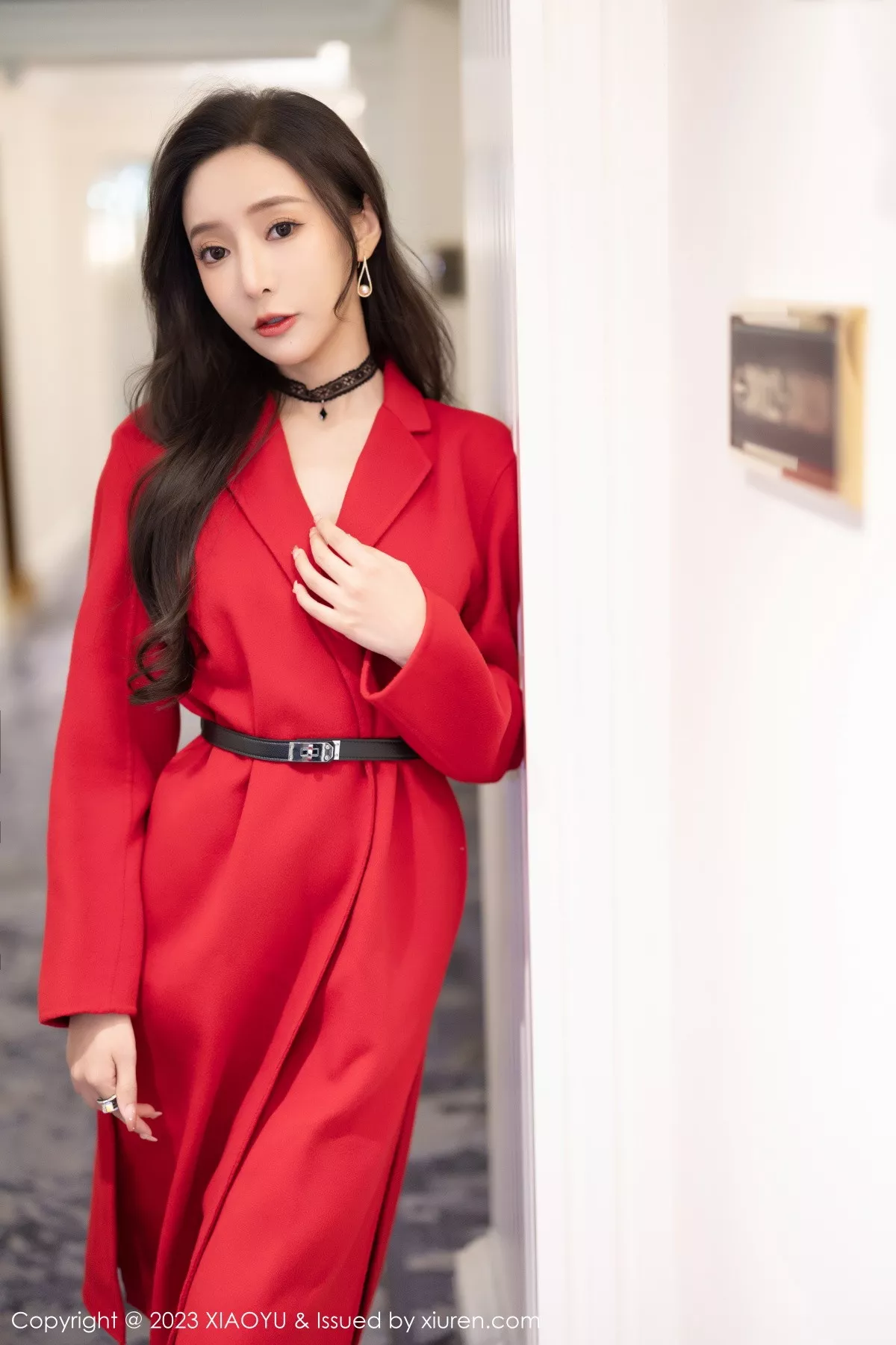 秀人集.com_[XiaoYu画语界]Vol.945_女神王馨瑶yanni性感红外衣露黑色蕾丝内衣秀完美身材诱惑写真82P