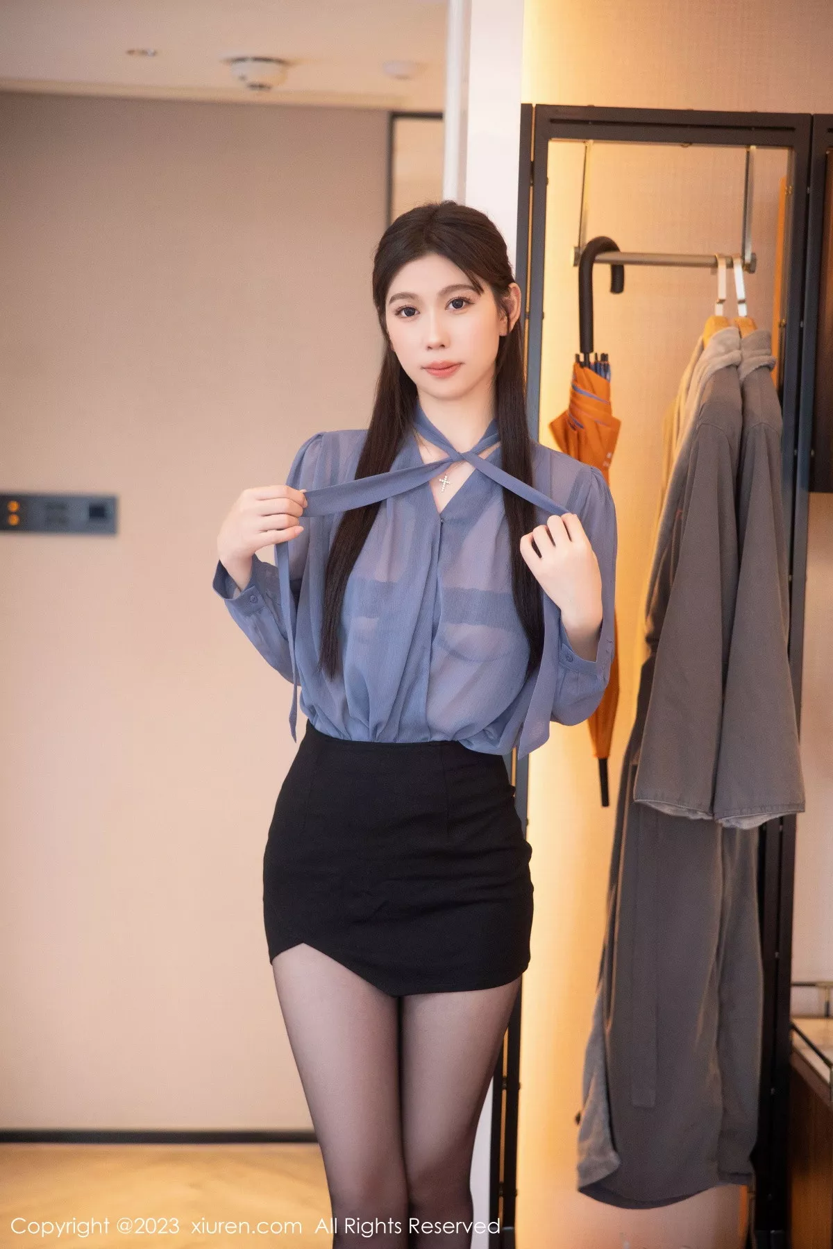 秀人集.com_[XiuRen秀人网]No.6122_模特李雅柔蓝色薄纱上衣配黑短裙露黑色内衣超薄黑丝诱惑写真62P