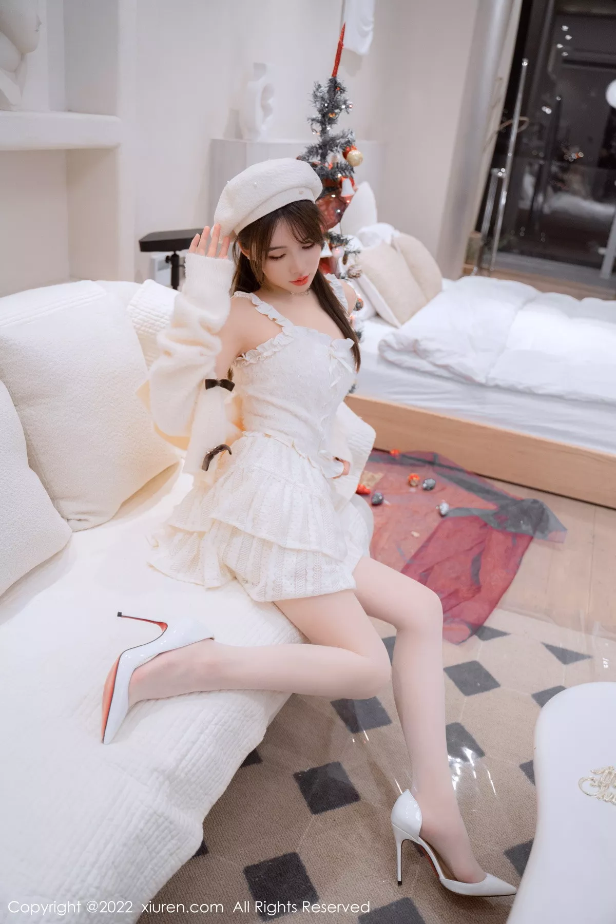 秀人集.com_[XiuRen秀人网]No.6025_模特婠婠么性感白色毛线上衣配白短裙秀曼妙身姿完美诱惑写真68P