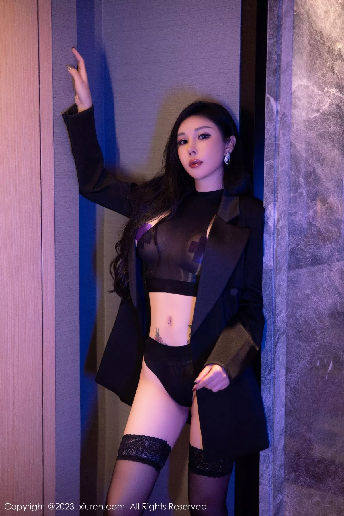 秀人集.com_[XiuRen秀人网]No.6143_模特田冰冰私房脱外衣露性感黑色情趣服饰秀豪乳遮点诱惑写真74P