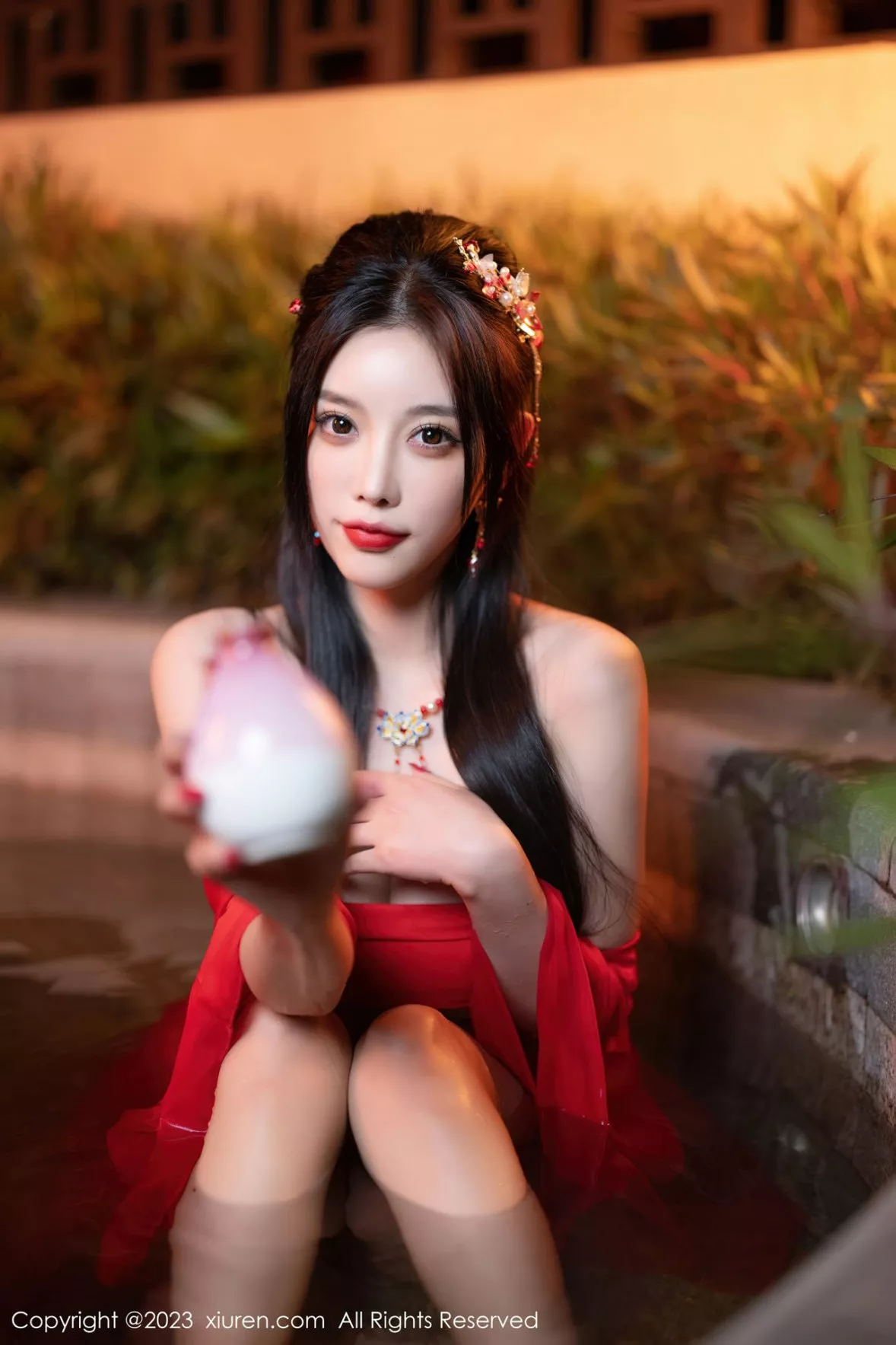 秀人集.com_[XiuRen秀人网]No.6149_女神杨晨晨Yome温泉性感半透红色丝绸秀丰满身材惹火诱惑写真88P