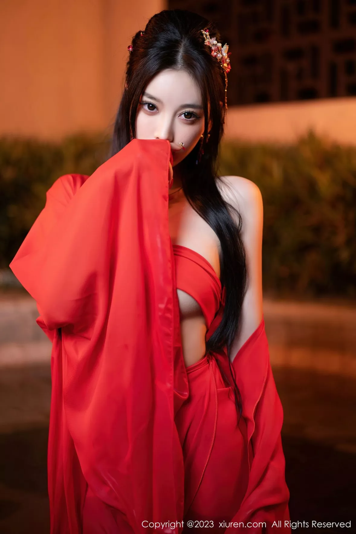 秀人集.com_[XiuRen秀人网]No.6149_女神杨晨晨Yome温泉性感半透红色丝绸秀丰满身材惹火诱惑写真88P