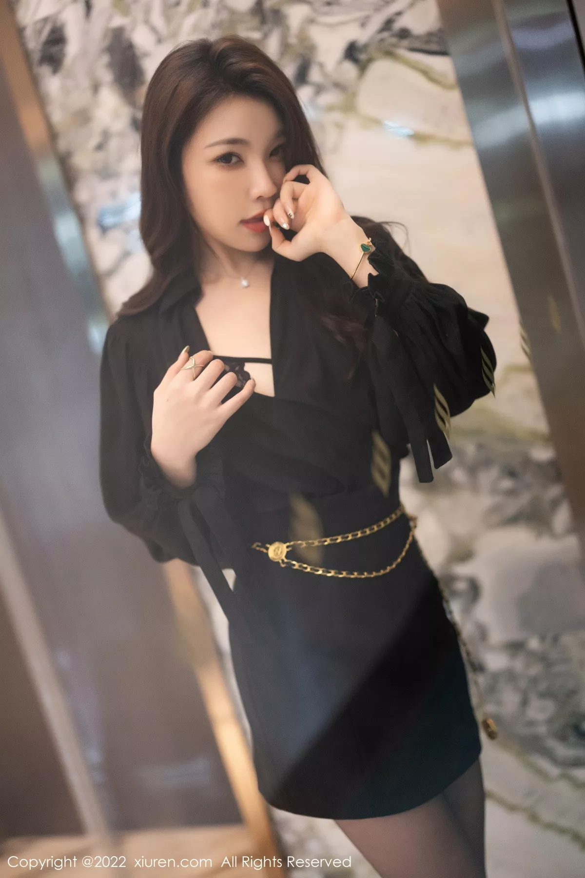 秀人集.com_[XiuRen秀人网]No.6033_女神徐莉芝Booty私房半脱露黑色情趣内衣配无内黑丝诱惑写真83P