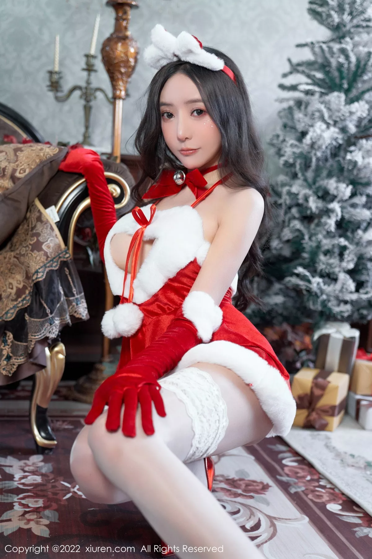 秀人集.com_[XiuRen秀人网]No.6045_女神王馨瑶yanni性感红色圣诞装服配白丝袜秀完美身材诱惑写真76P