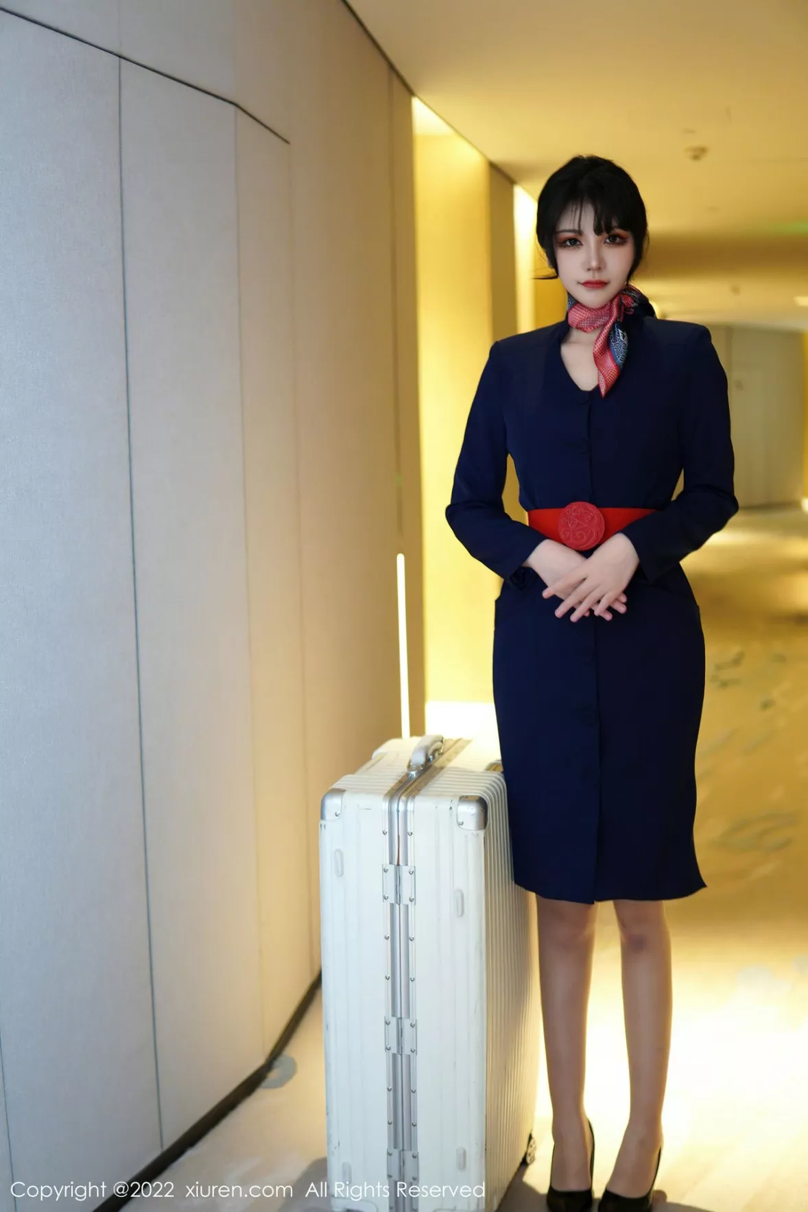 秀人集.com_[XiuRen秀人网]No.6048_模特桃桃子_脱深蓝空姐制服露红色蕾丝内衣秀曼妙身姿诱惑写真82P