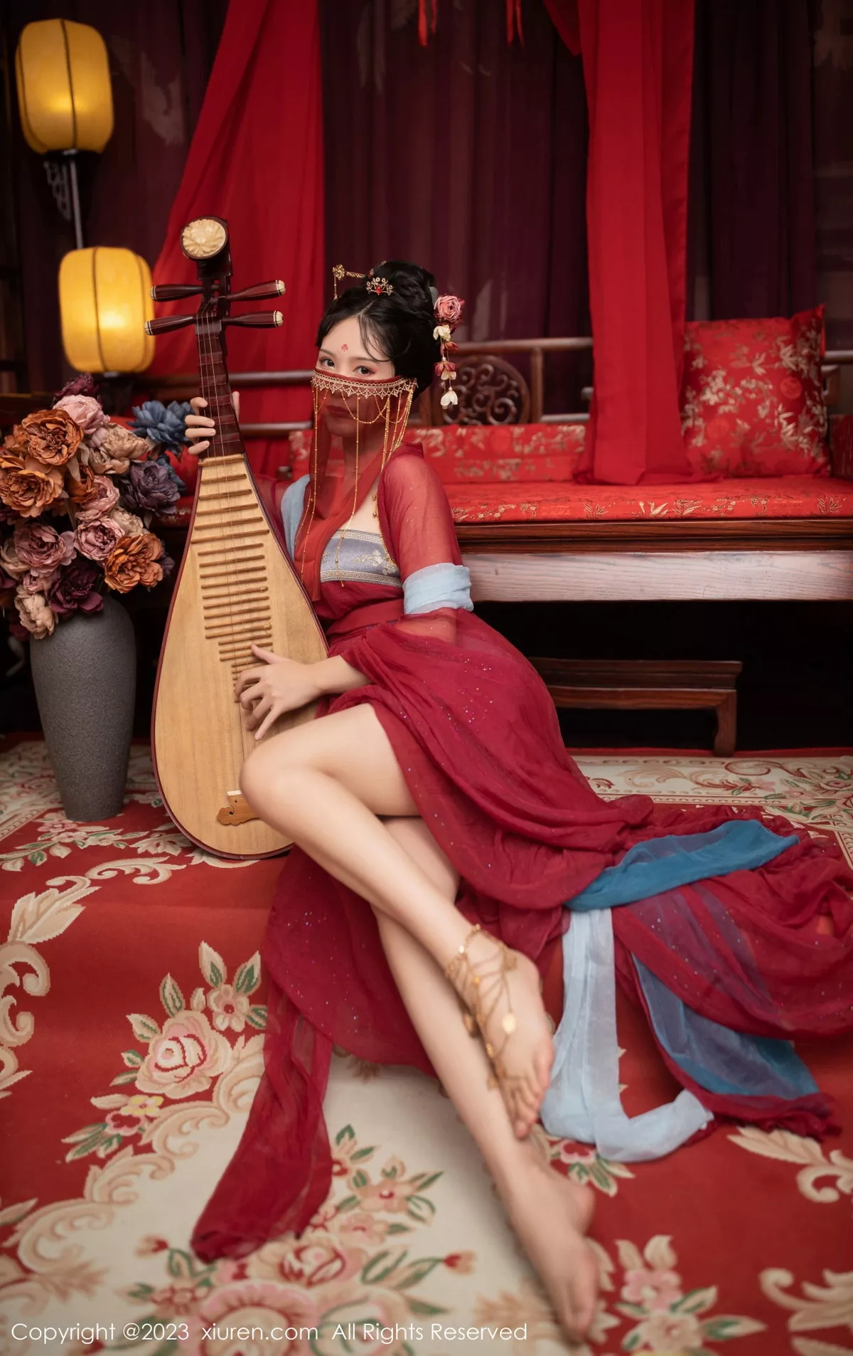 秀人集.com_[XiuRen秀人网]No.6154_模特利世歌姬角色扮演性感红色古装服低胸秀完美身材诱惑写真71P