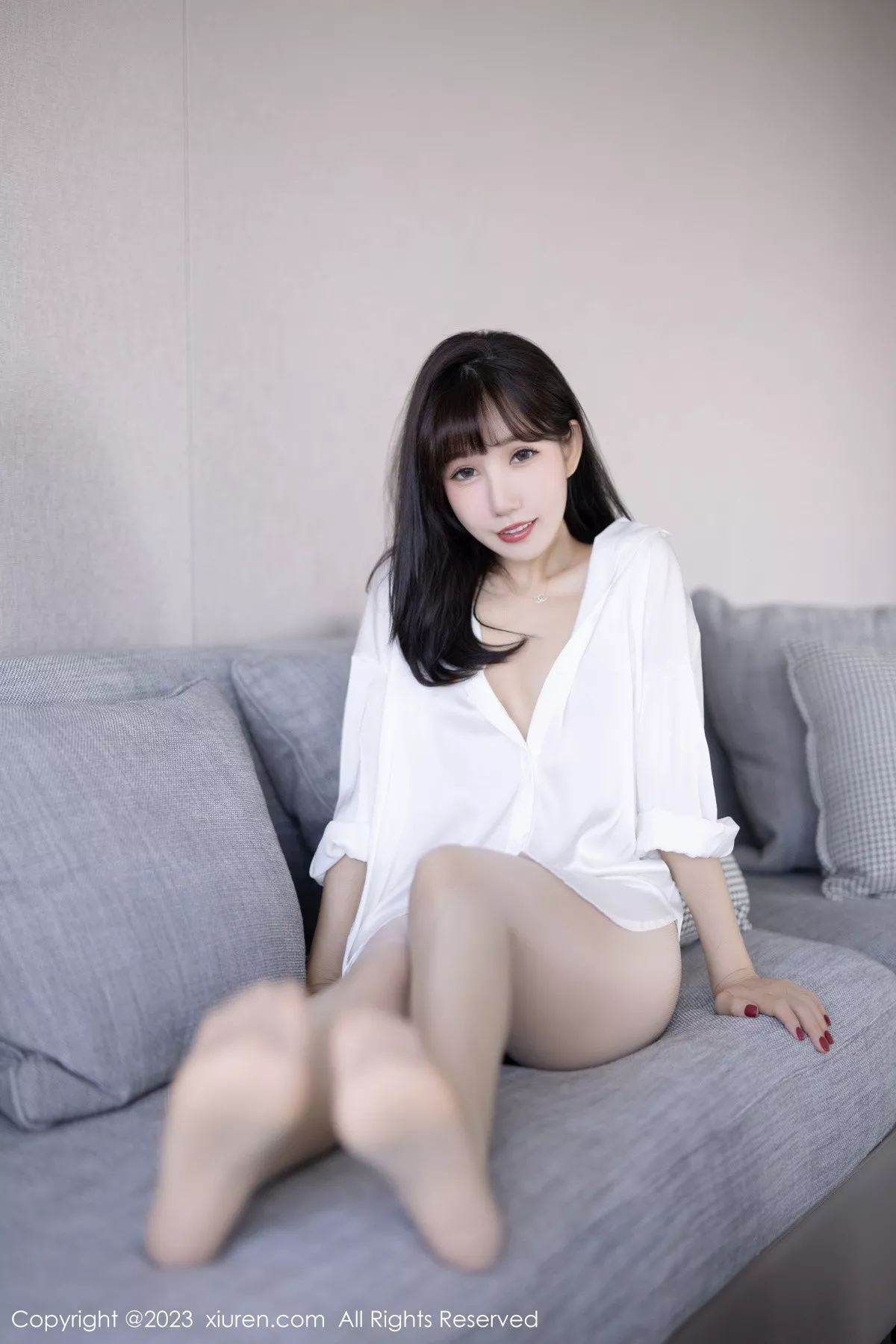 秀人集.com_[XiuRen秀人网]No.6153_模特波巧酱海南岛旅拍性感白T配原色丝袜秀曼妙身姿诱惑写真82P