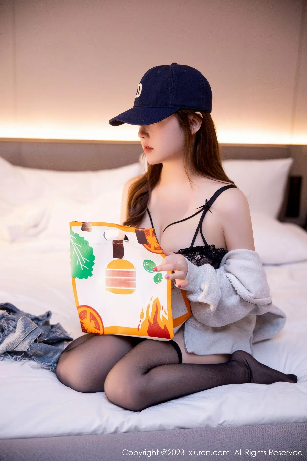 秀人集.com_[XiuRen秀人网]No.6155_模特豆瓣酱角色扮演性感黑色蕾丝内衣配超薄黑丝惹火诱惑写真87P