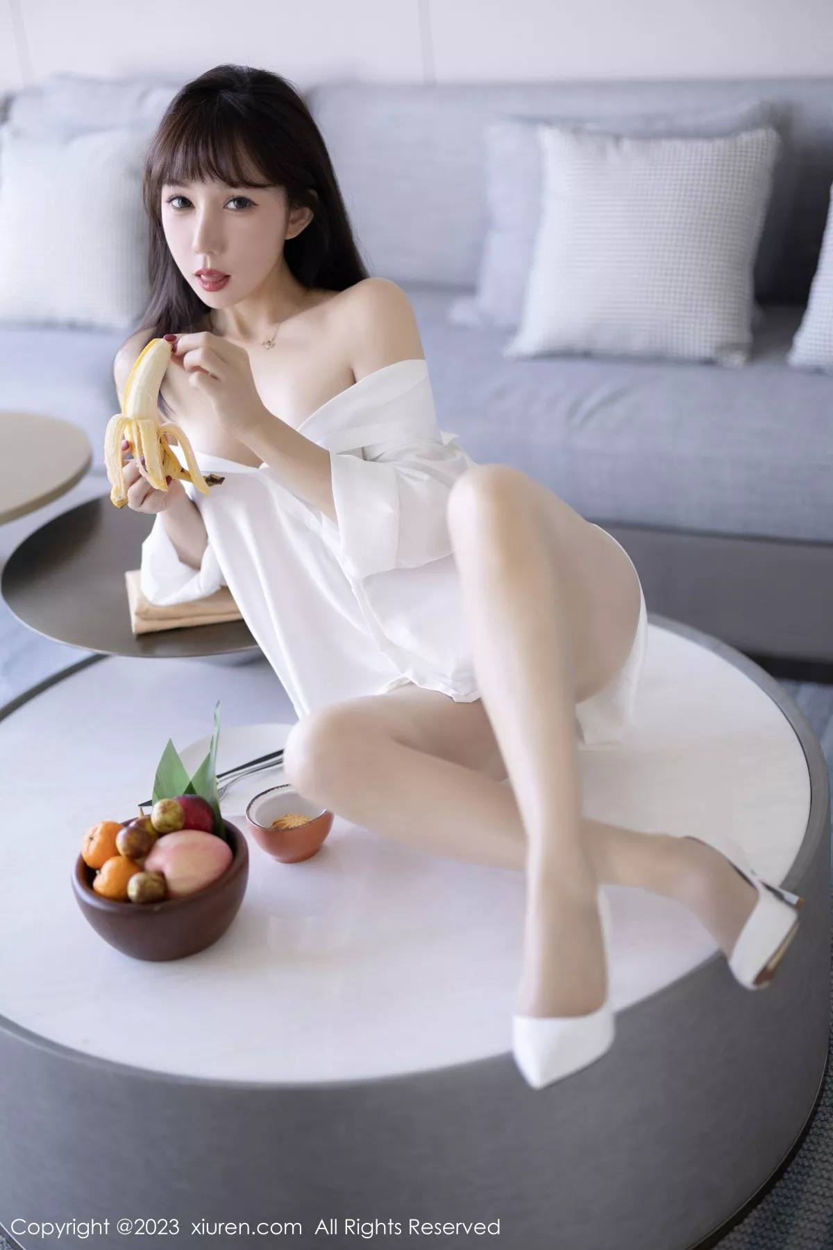 秀人集.com_[XiuRen秀人网]No.6153_模特波巧酱海南岛旅拍性感白T配原色丝袜秀曼妙身姿诱惑写真82P