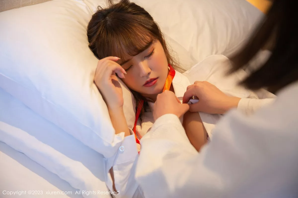 秀人集.com_[XiuRen秀人网]No.6197_模特张思允Nice和上司出差半脱露淡紫色蕾丝内衣完美诱惑写真81P