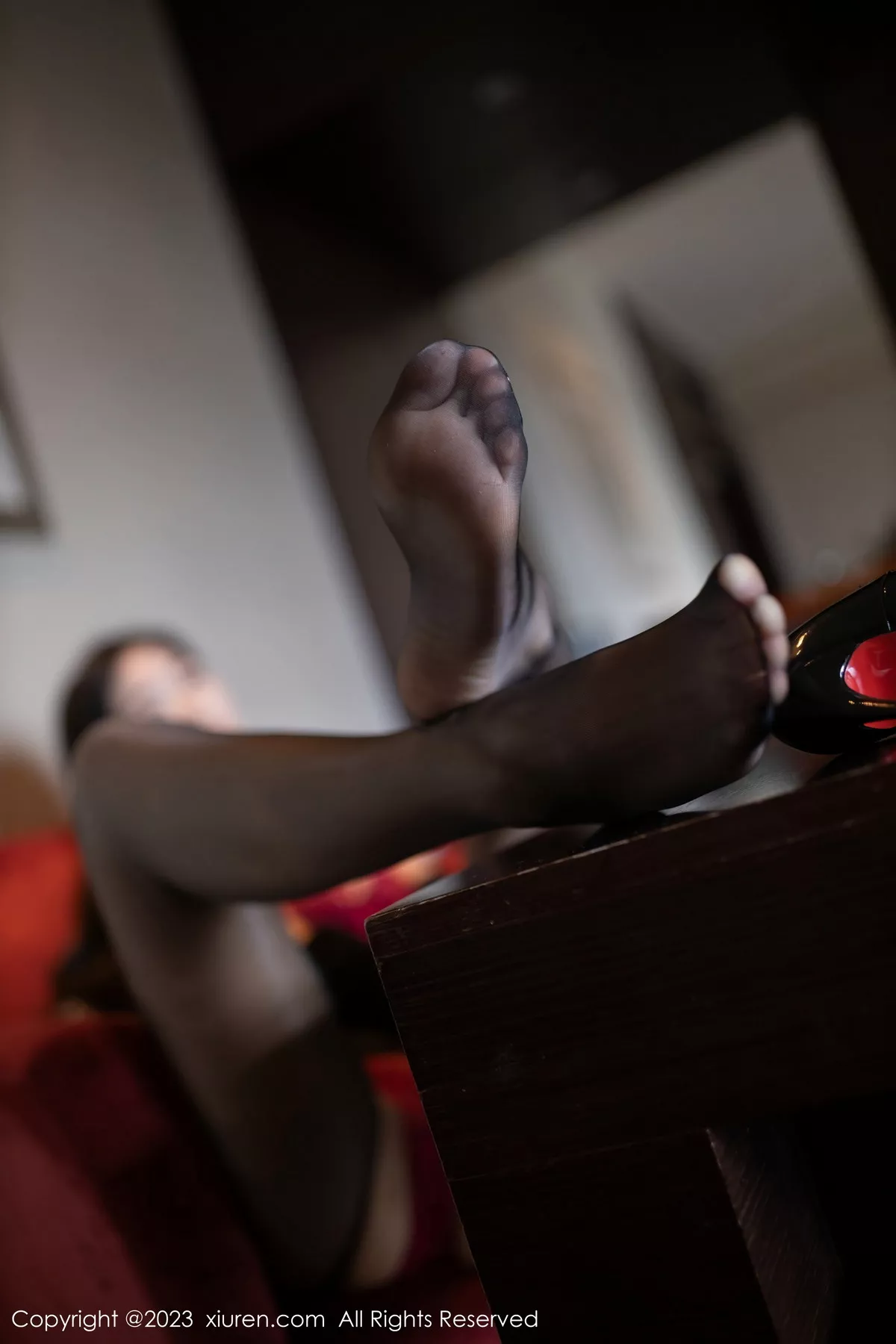 秀人集.com_[XiuRen秀人网]No.6223_模特唐安琪同事角色脱OL装露红色蕾丝内衣配开档黑丝诱惑写真81P