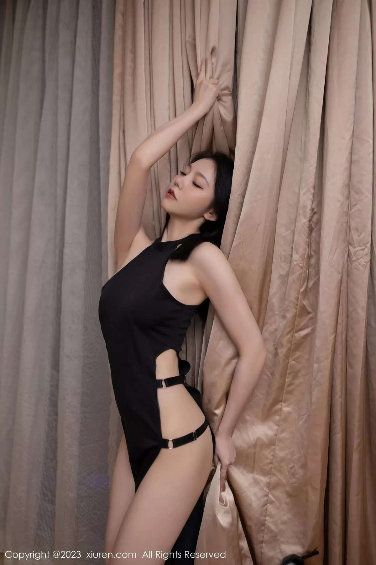 秀人集.com_[XiuRen秀人网]No.6228_模特安然anran私房黑网纱轻透情趣服饰秀曼妙身姿撩人诱惑写真83P