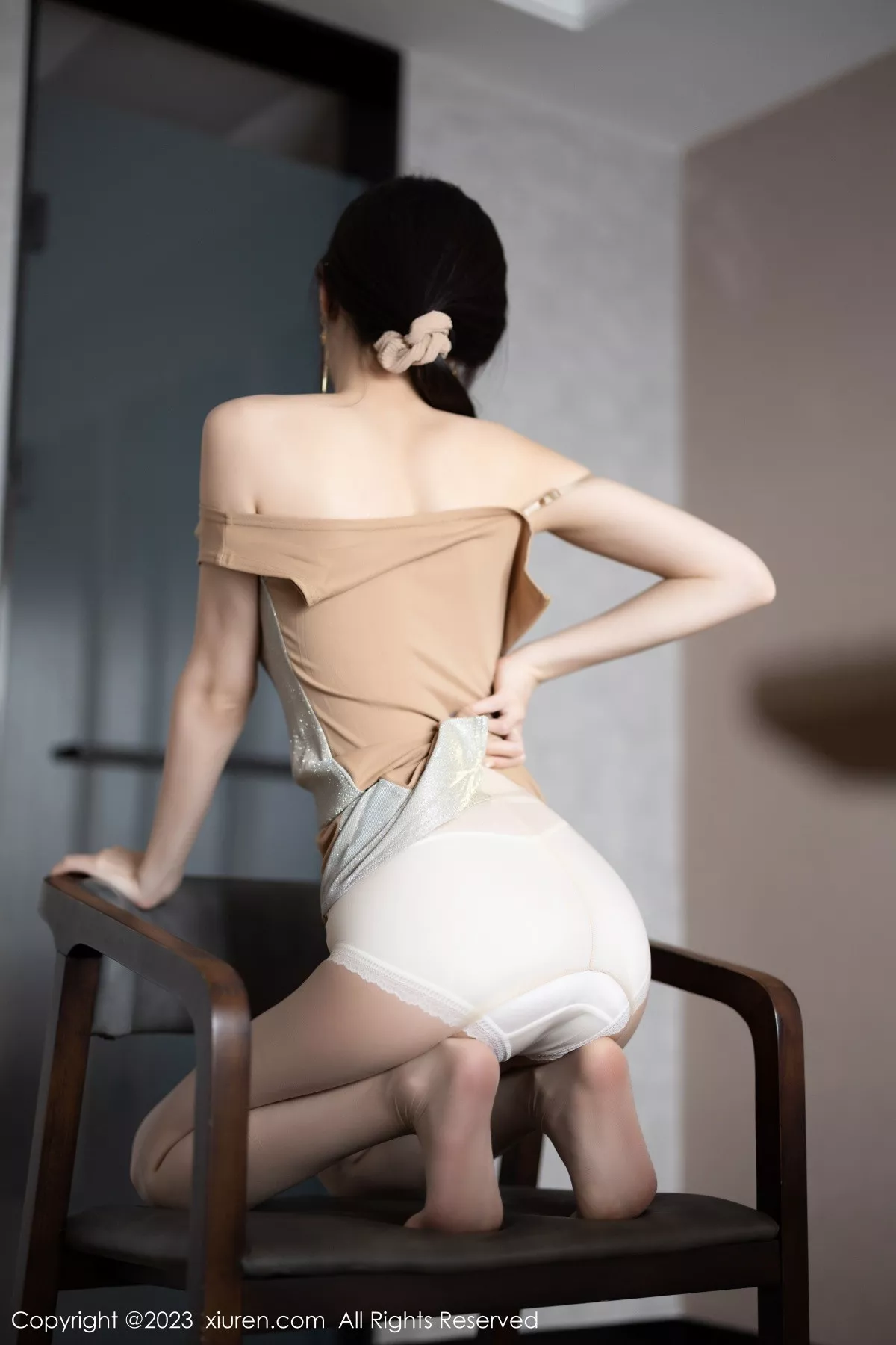 秀人集.com_[XiuRen秀人网]No.6236_模特林星阑脱咖啡色连衣裙露白色蕾丝内衣配开档肉丝诱惑写真90P