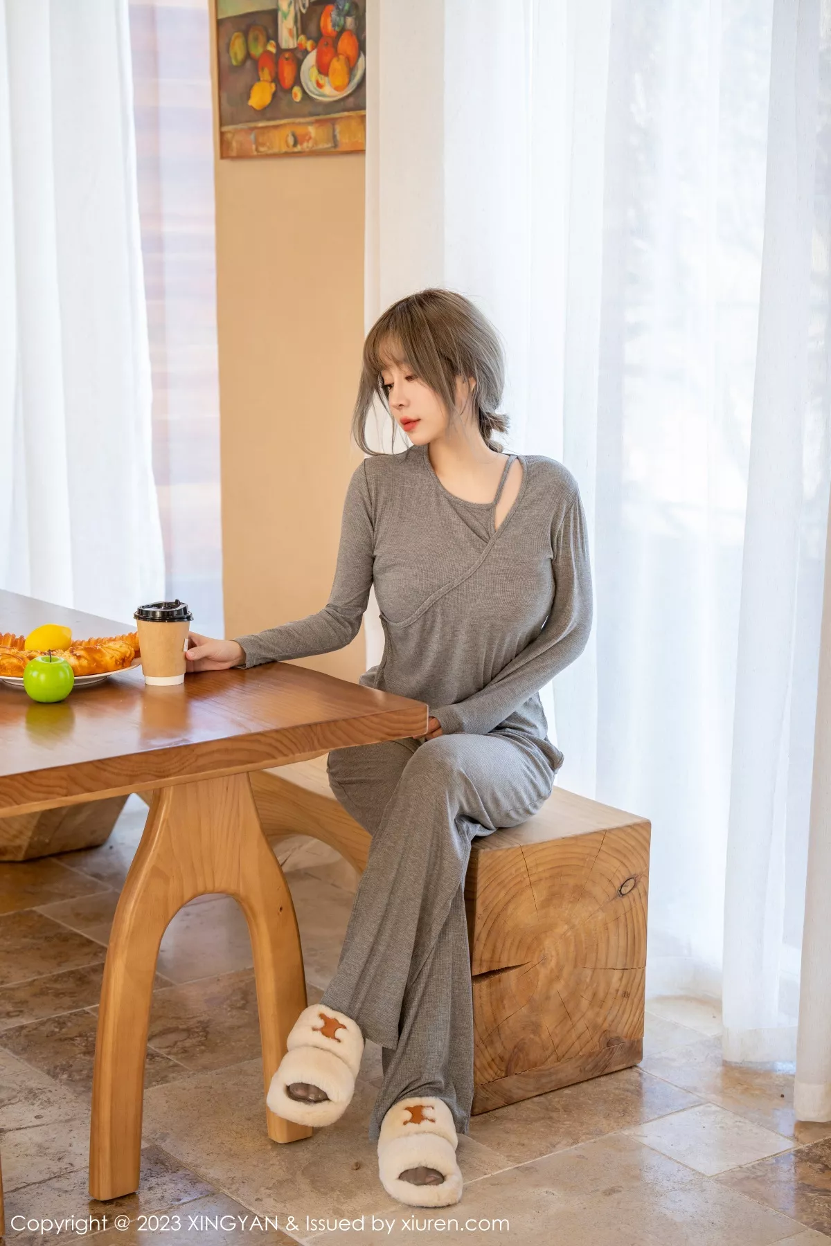 秀人集.com_[XINGYAN星颜社]VOL.171_女神王雨纯脱灰色休闲装露轻透连体衣配开档黑丝惹火诱惑写真78P