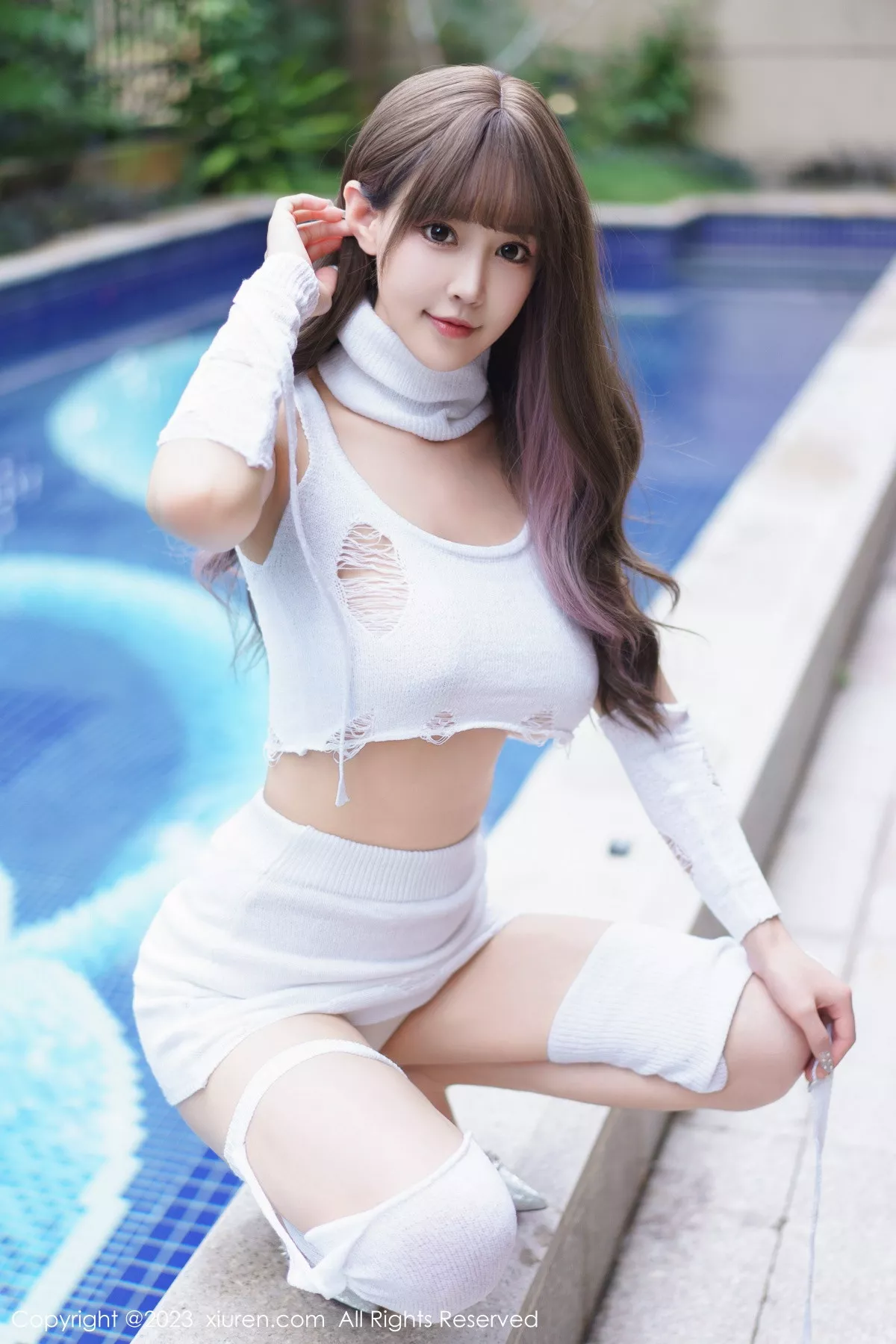 秀人集.com_[XiuRen秀人网]No.6261_女神朱可儿Flora白色短款上衣配短裙秀雪峰美臀丰满诱惑写真80P