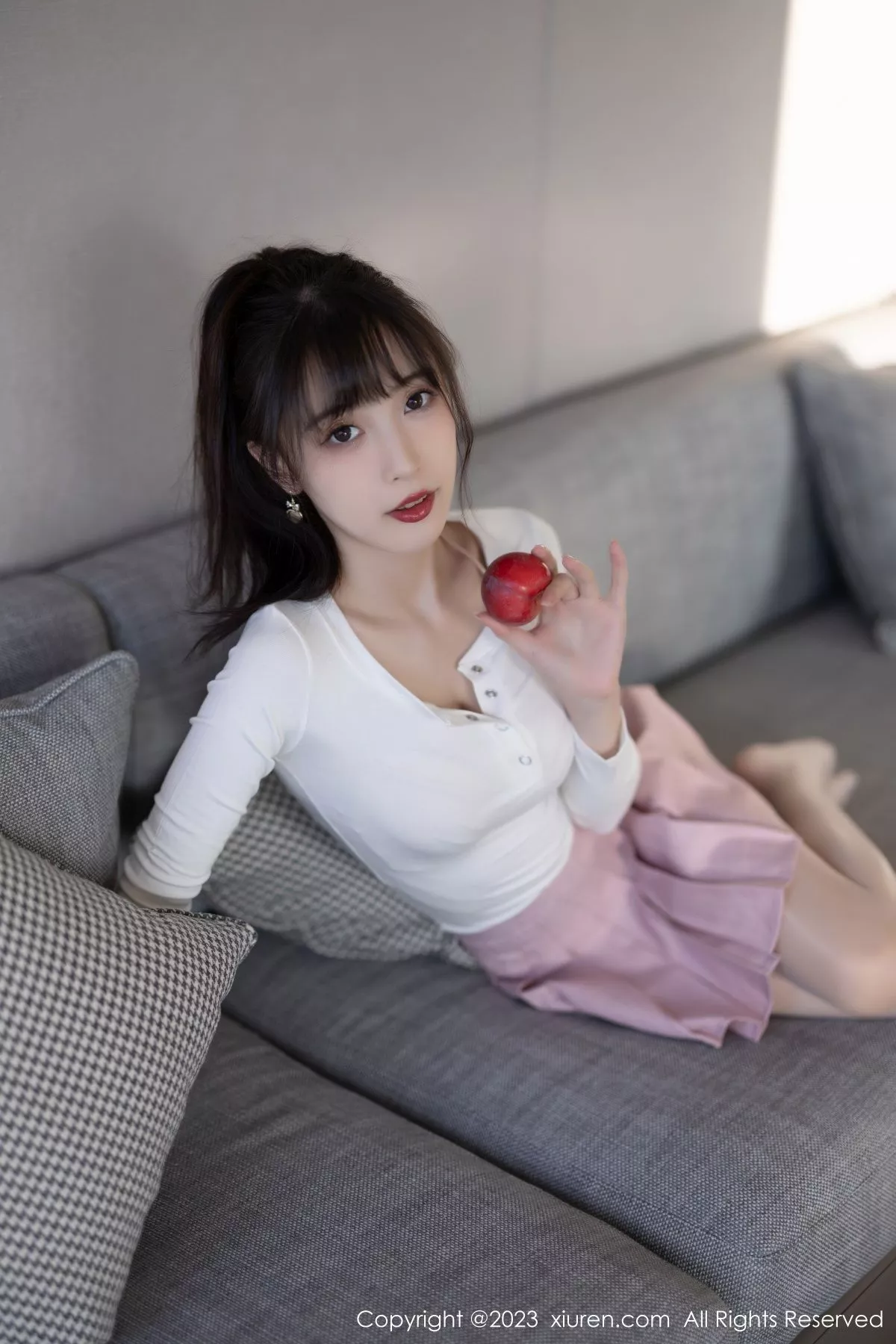 秀人集.com_[XiuRen秀人网]No.6263_模特林星阑白色上衣配粉色短裙露性感内衣秀曼妙身材诱惑写真85P