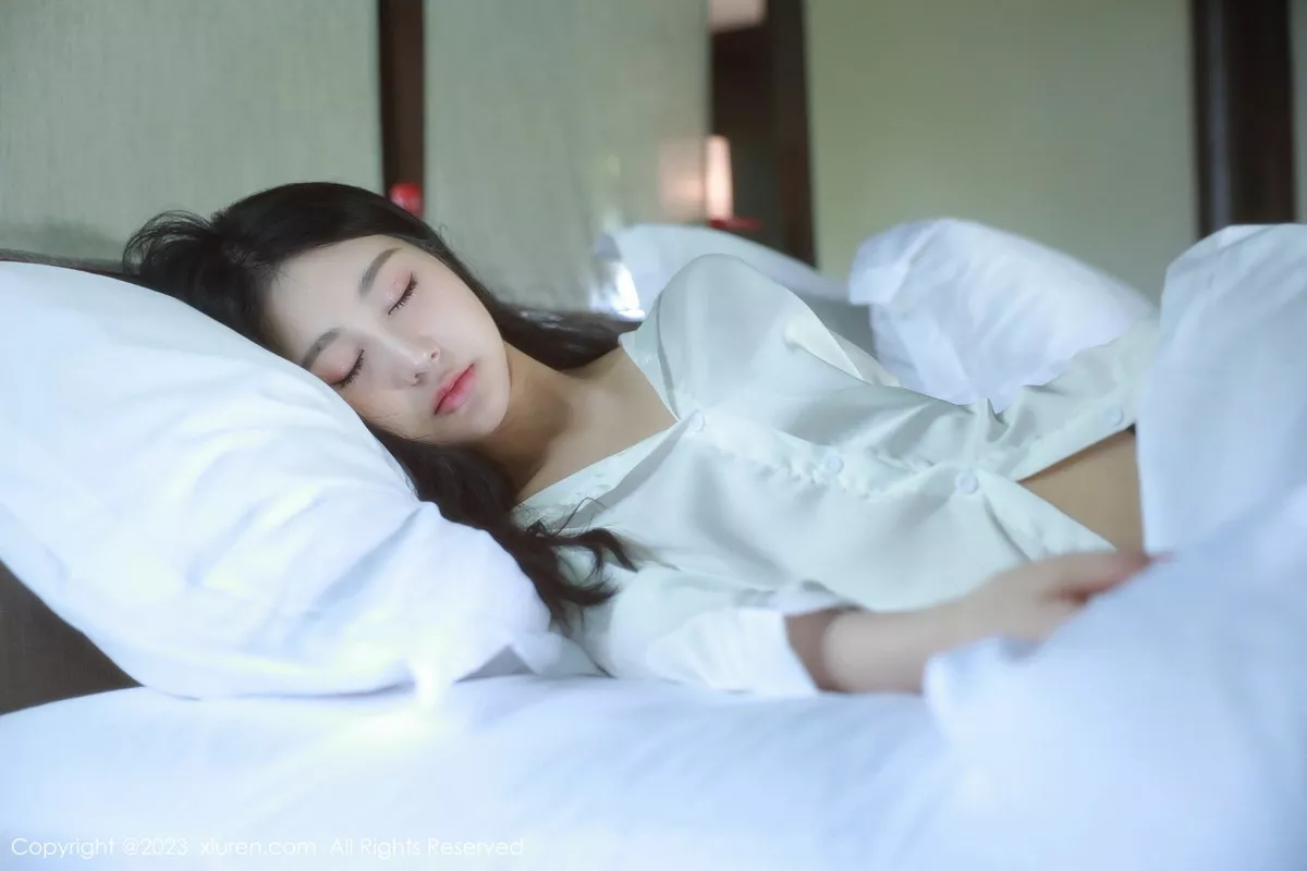 秀人集.com_[XiuRen秀人网]No.6183_模特谢晚晚私房床上脱性感白T秀曼妙身姿美轮美奂迷人诱惑写真44P