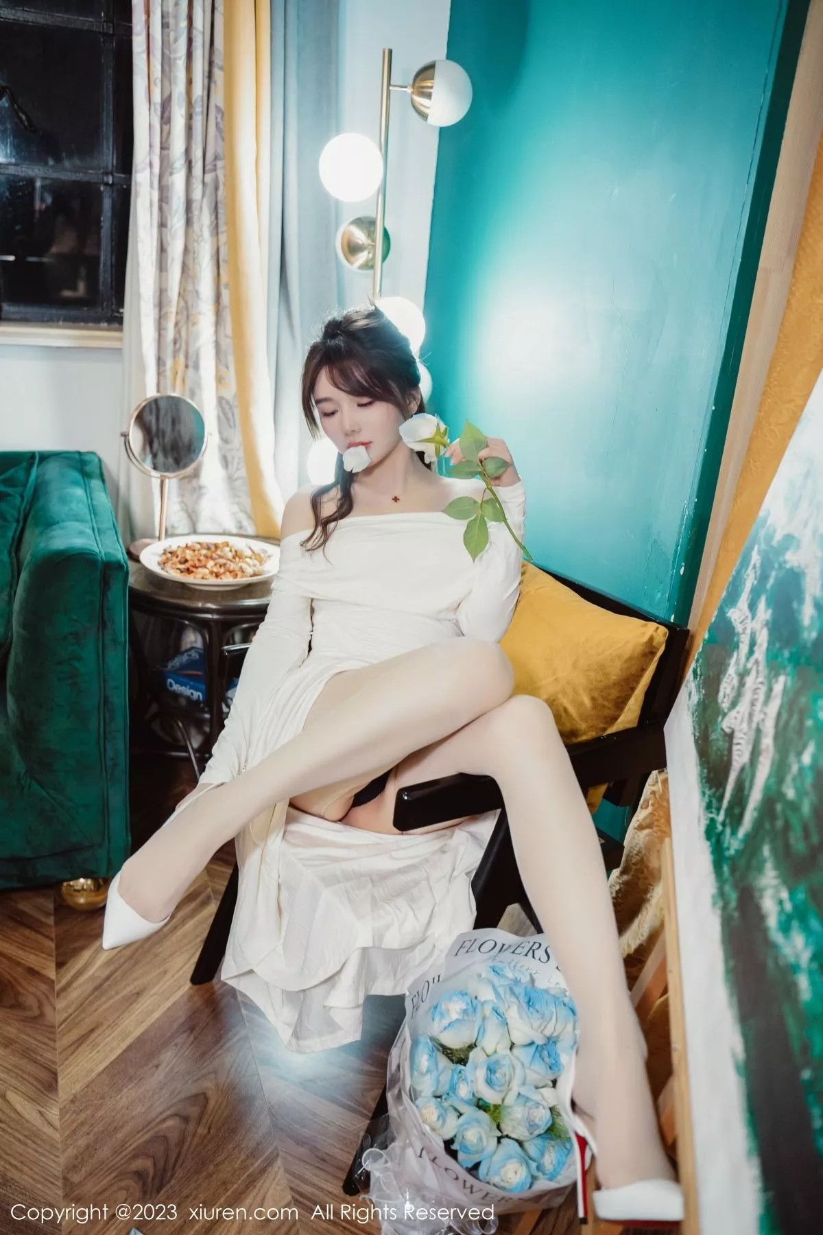 秀人集.com_[XiuRen秀人网]No.6182_模特婠婠么脱白色连衣长裙露蕾丝内衣配开档白丝迷人诱惑写真79P