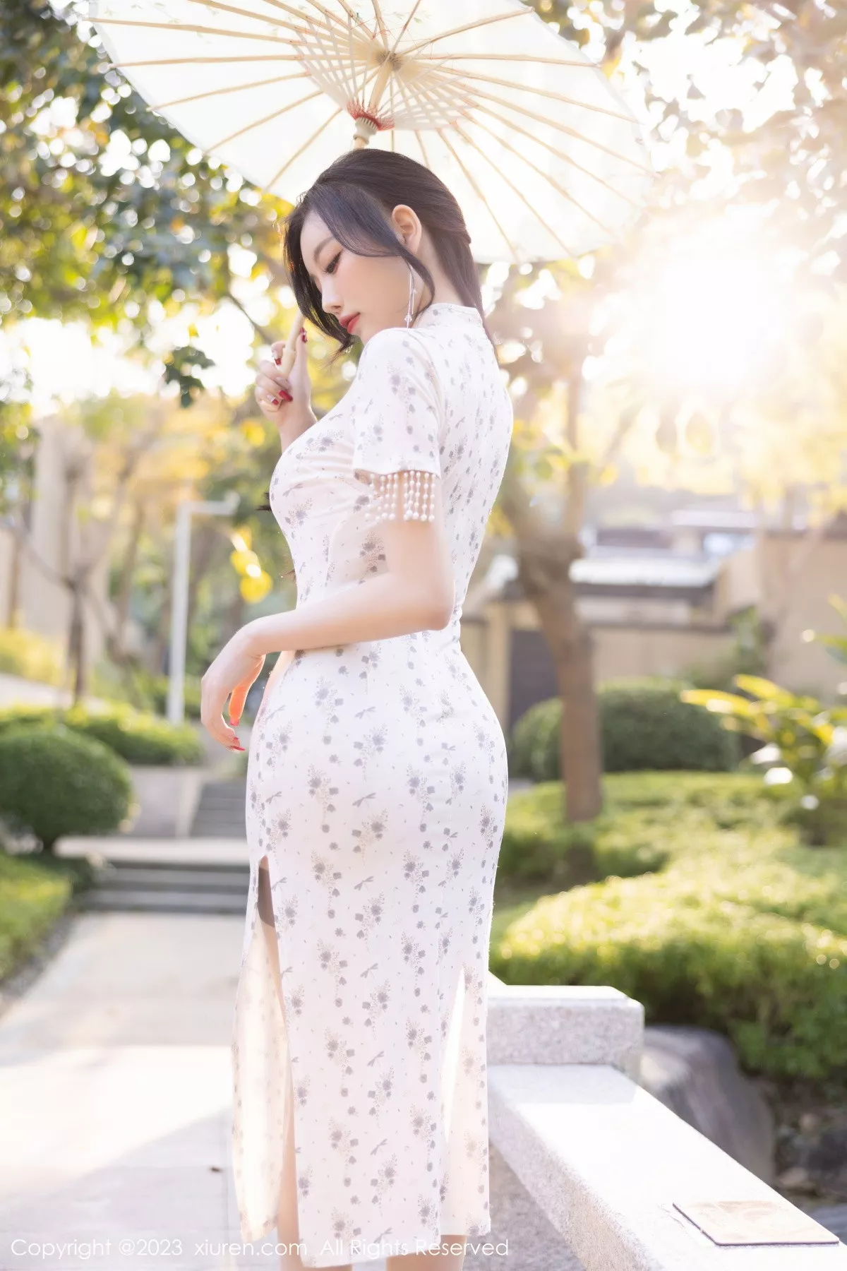 秀人集.com_[XiuRen秀人网]No.6186_女神杨晨晨Yome白色带图案旗袍露性感灰色内衣完美诱惑写真86P