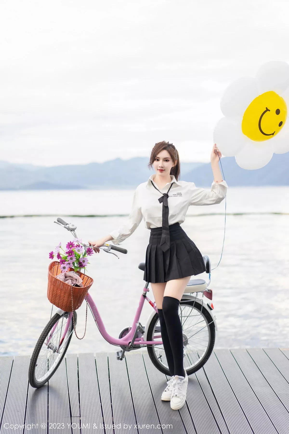 秀人集.com_[YouMi尤蜜荟]Vol.903_女神Carol周妍希大理旅拍性感白T配黑短裙秀完美身材迷人写真100P