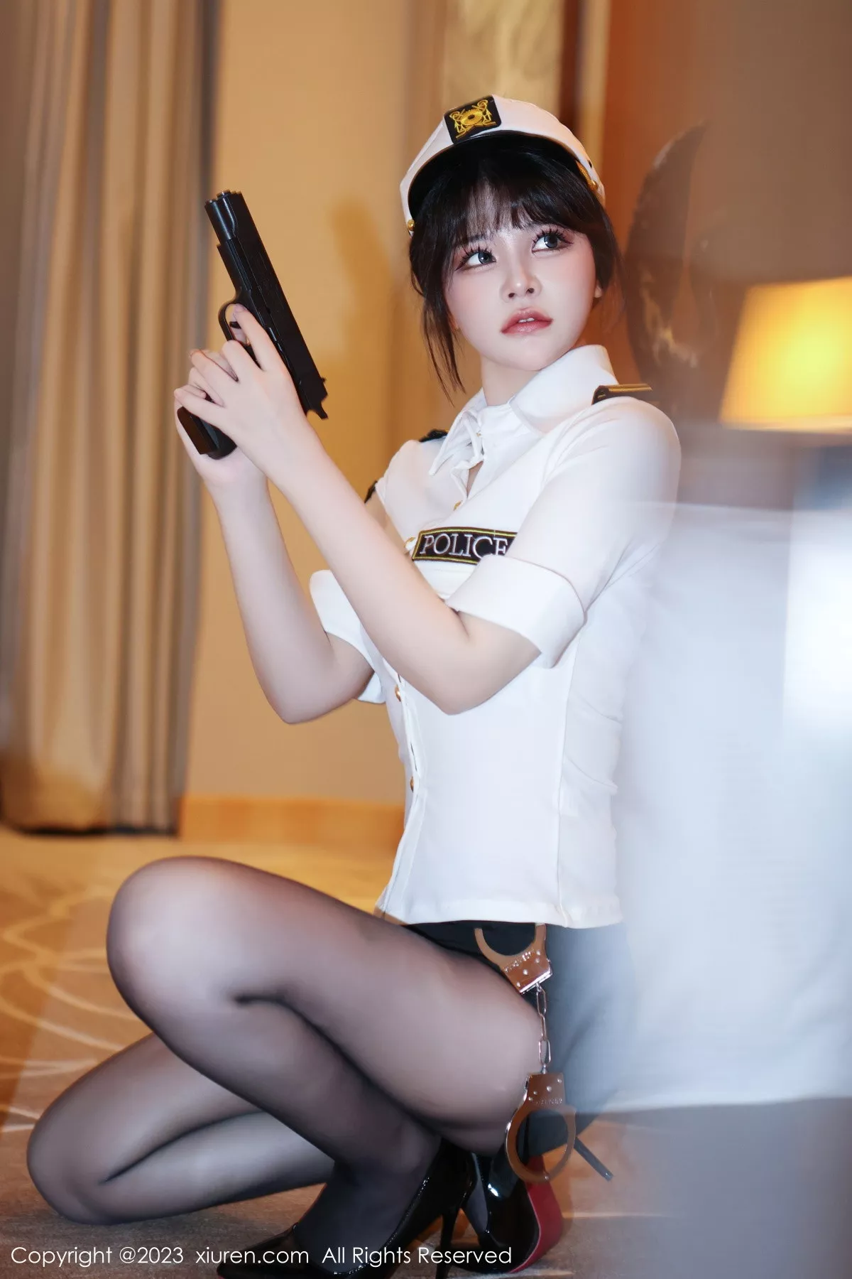 秀人集.com_[XiuRen秀人网]No.6328_模特桃桃子情趣警察制服露淡黄色蕾丝内衣秀曼妙身姿诱惑写真92P