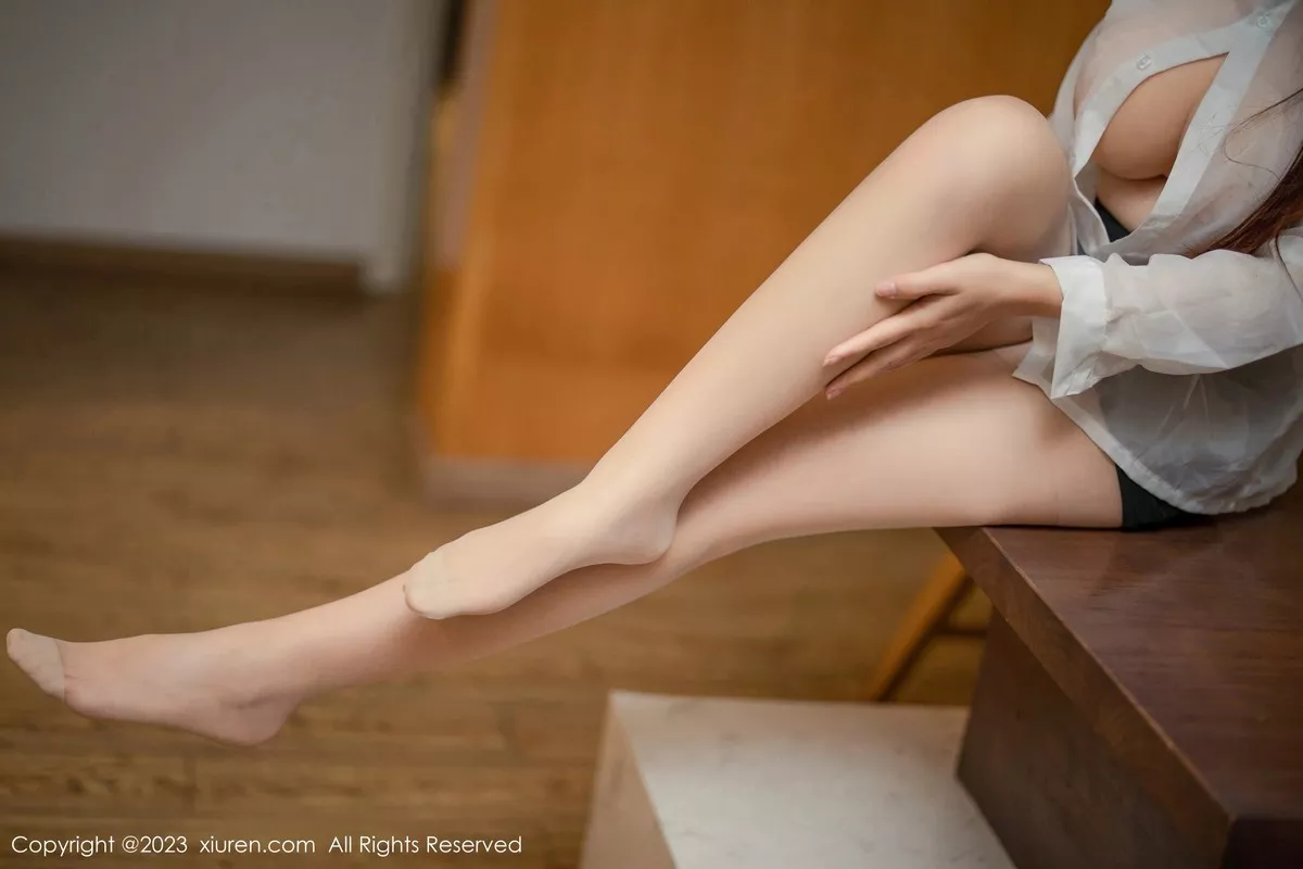 秀人集.com_[XiuRen秀人网]No.6341_模特娇喘JC性感薄透白T配黑色短裙露超薄肉丝秀翘臀诱惑写真65P