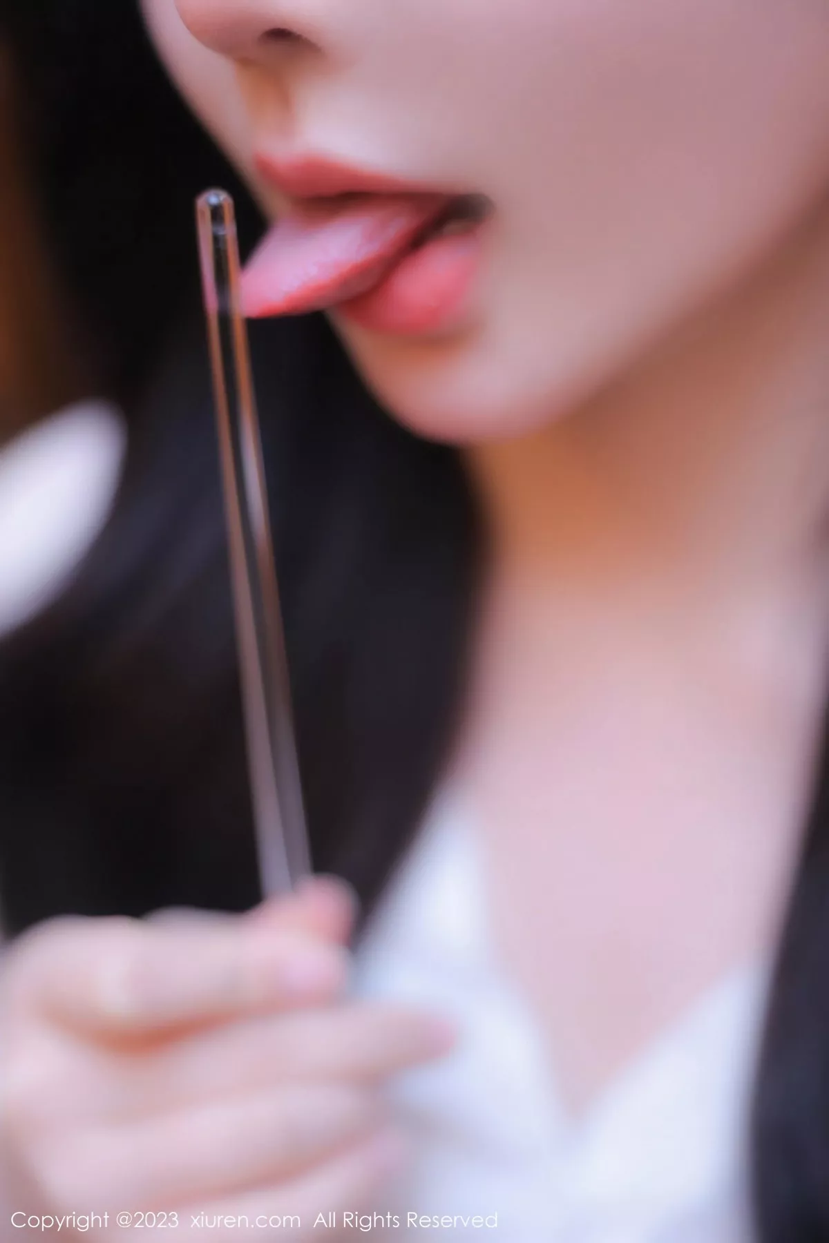 秀人集.com_[XiuRen秀人网]No.6357_模特林珊珊私房性感黑色蕾丝情趣内衣秀曼妙丰腴身姿诱惑写真100P