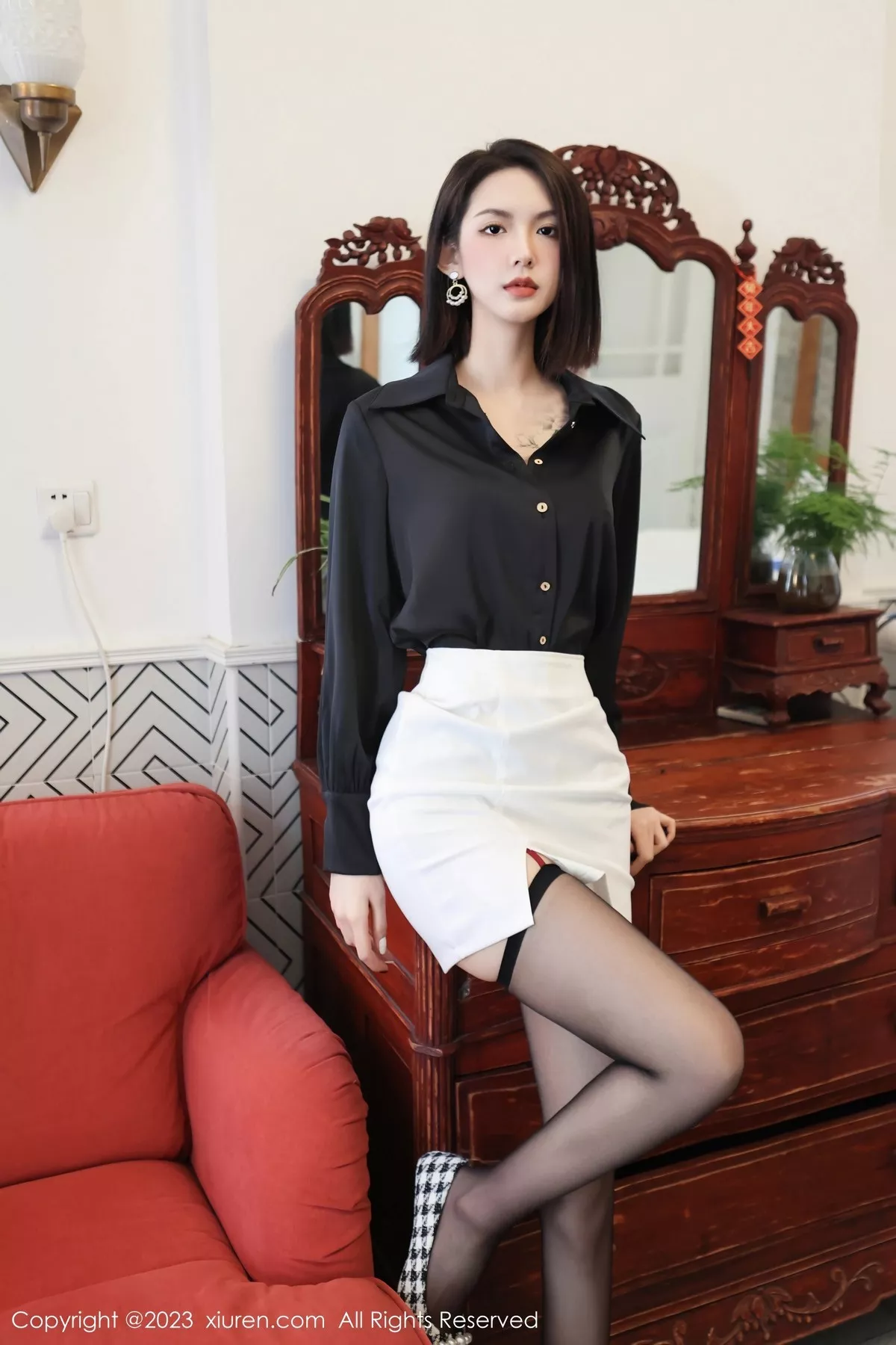 秀人集.com_[XiuRen秀人网]No.6356_模特乔一一私房半脱露性感红色蕾丝内衣配黑丝吊袜完美诱惑写真89P